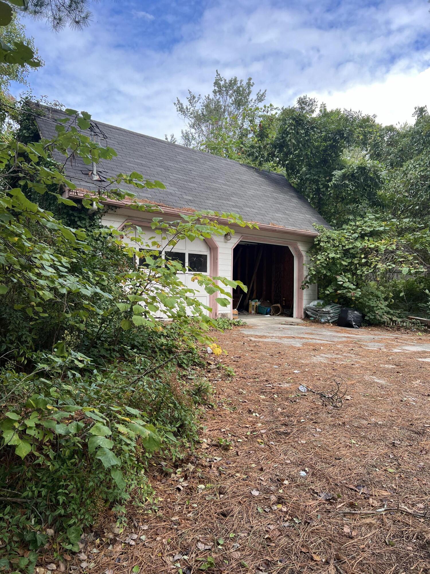 451 N Three Notch Road