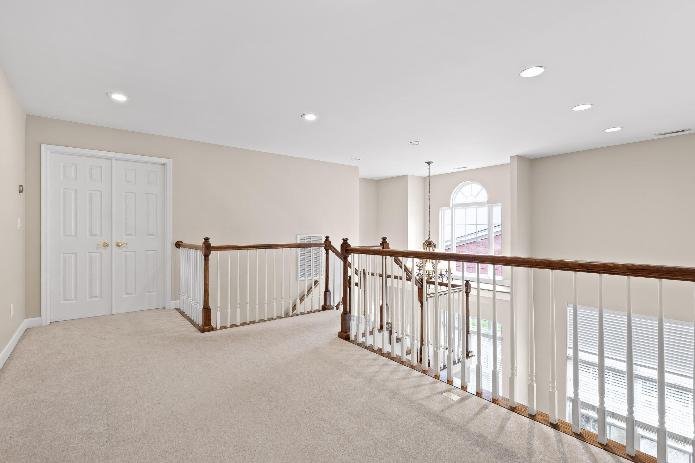 712 Outlook Lane