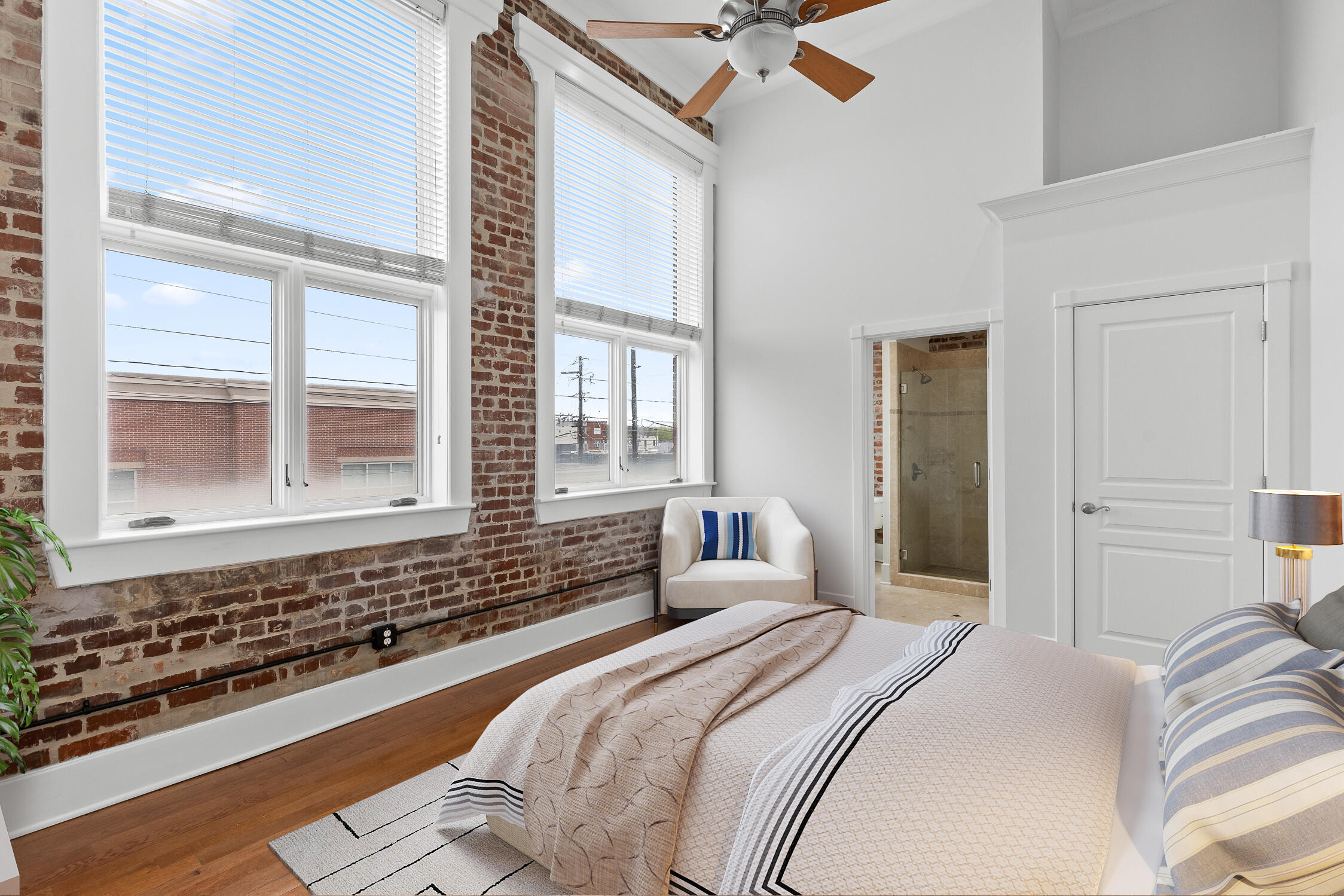 1467 Market Street, 201