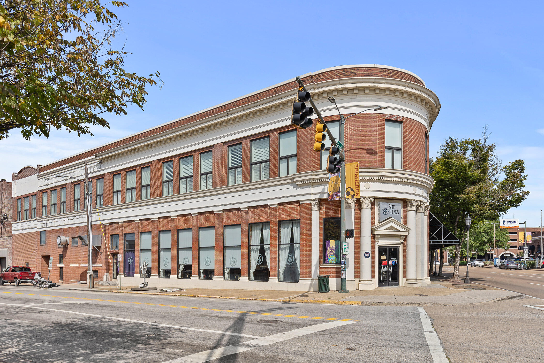 1467 Market Street, 201