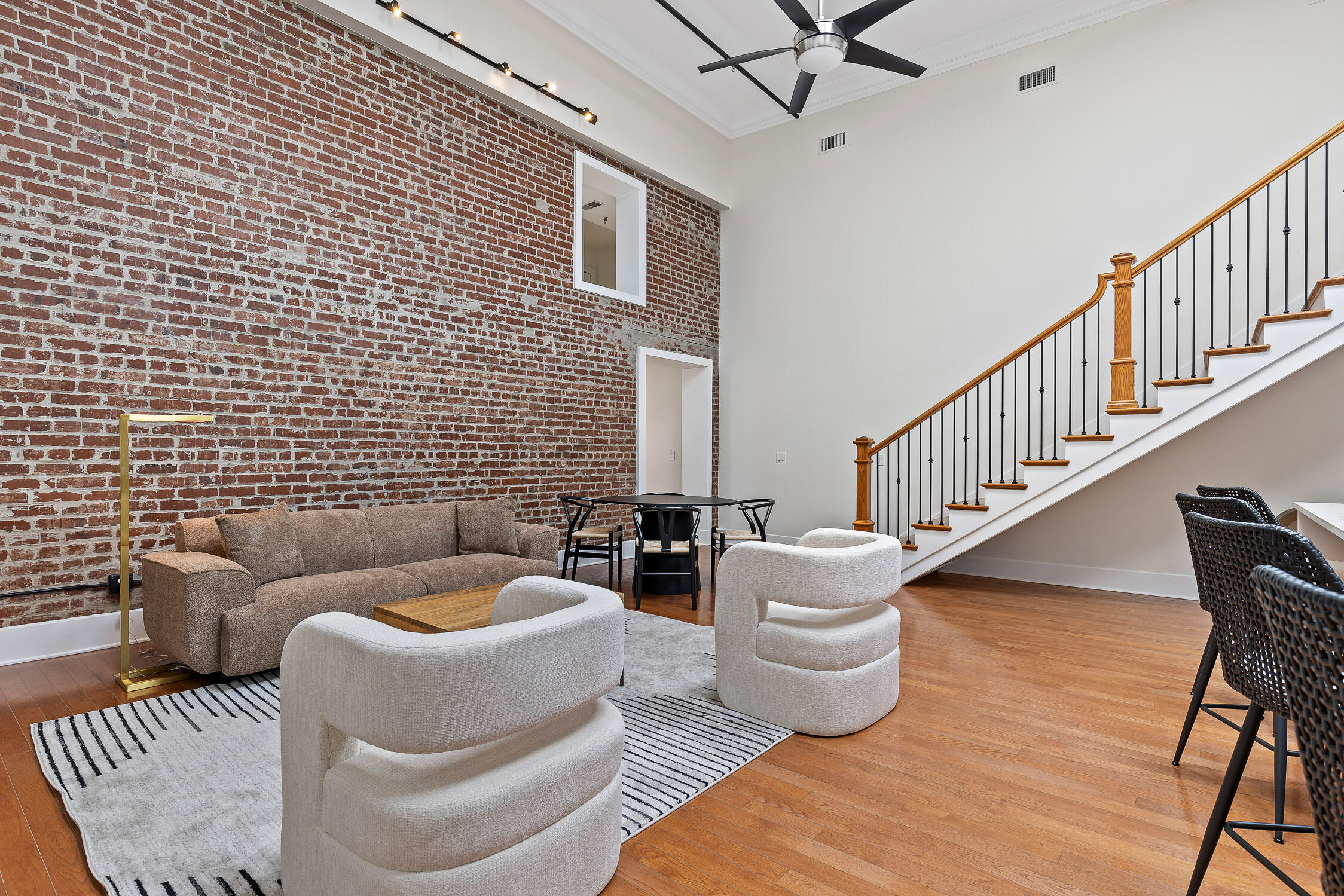 1467 Market Street, 201