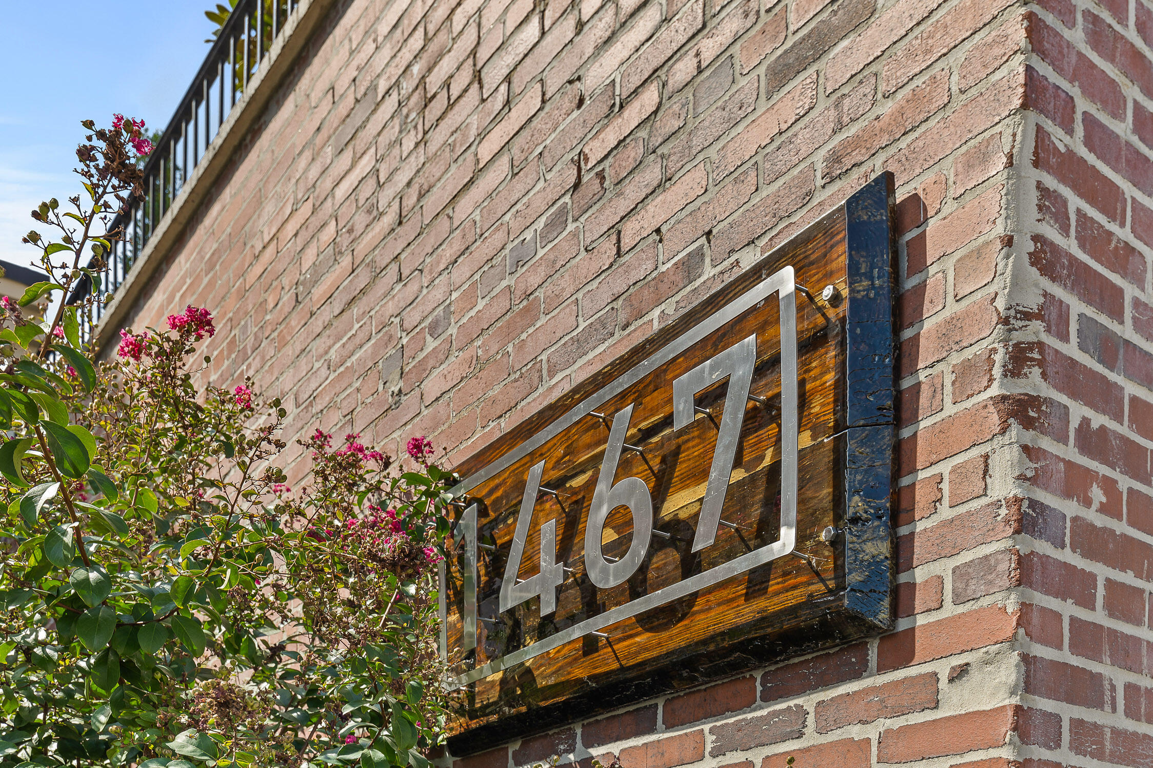 1467 Market Street, 201