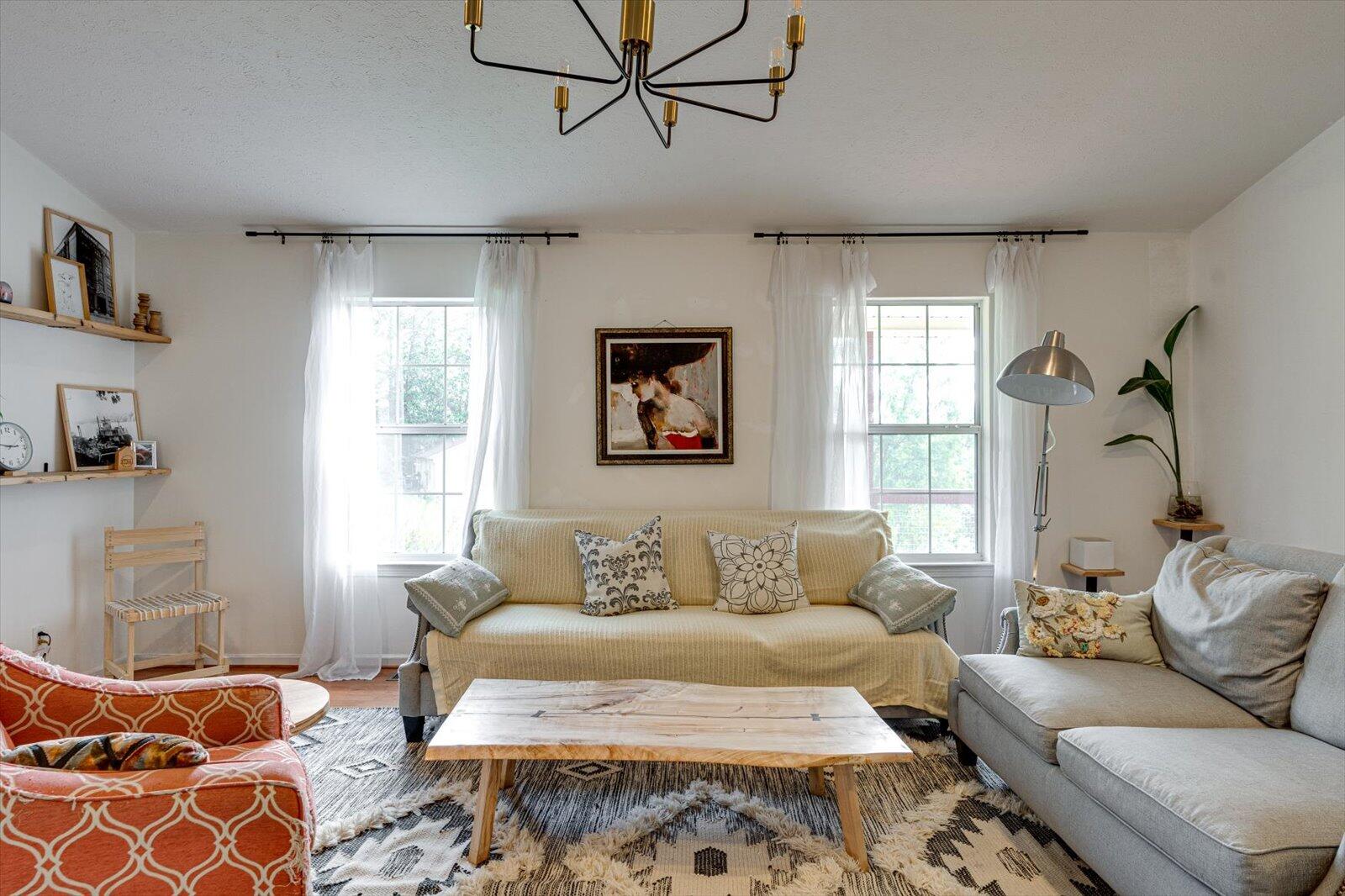 6701 Barclay Lane