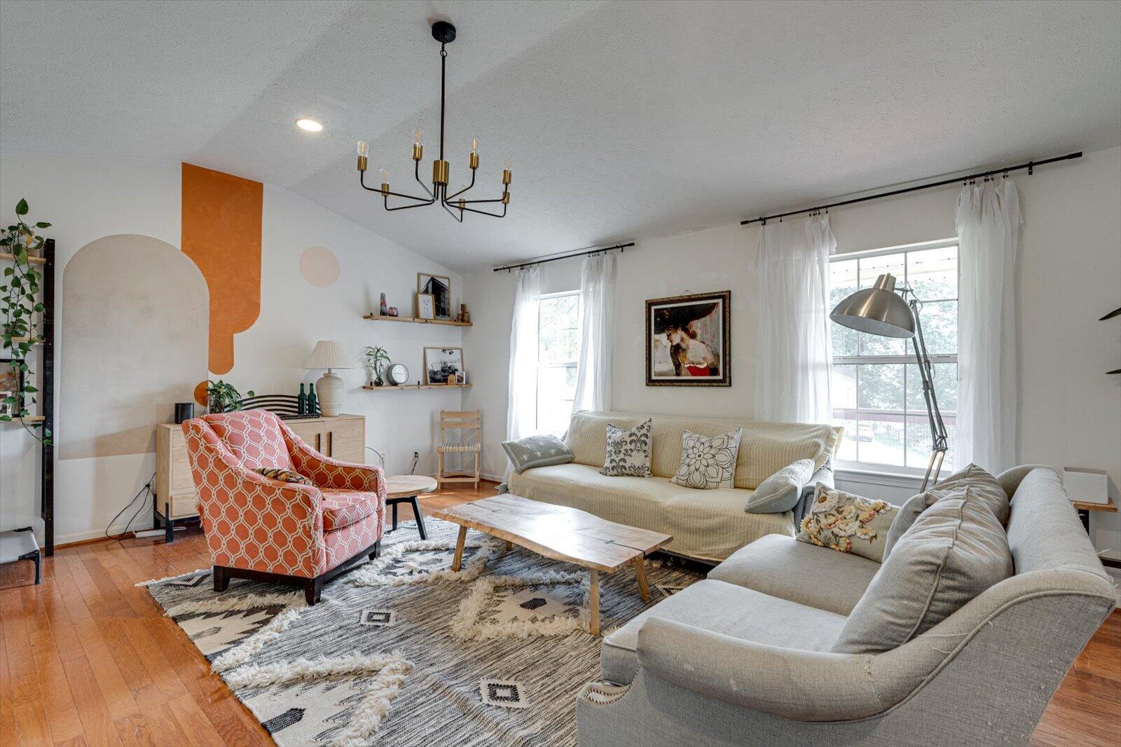 6701 Barclay Lane