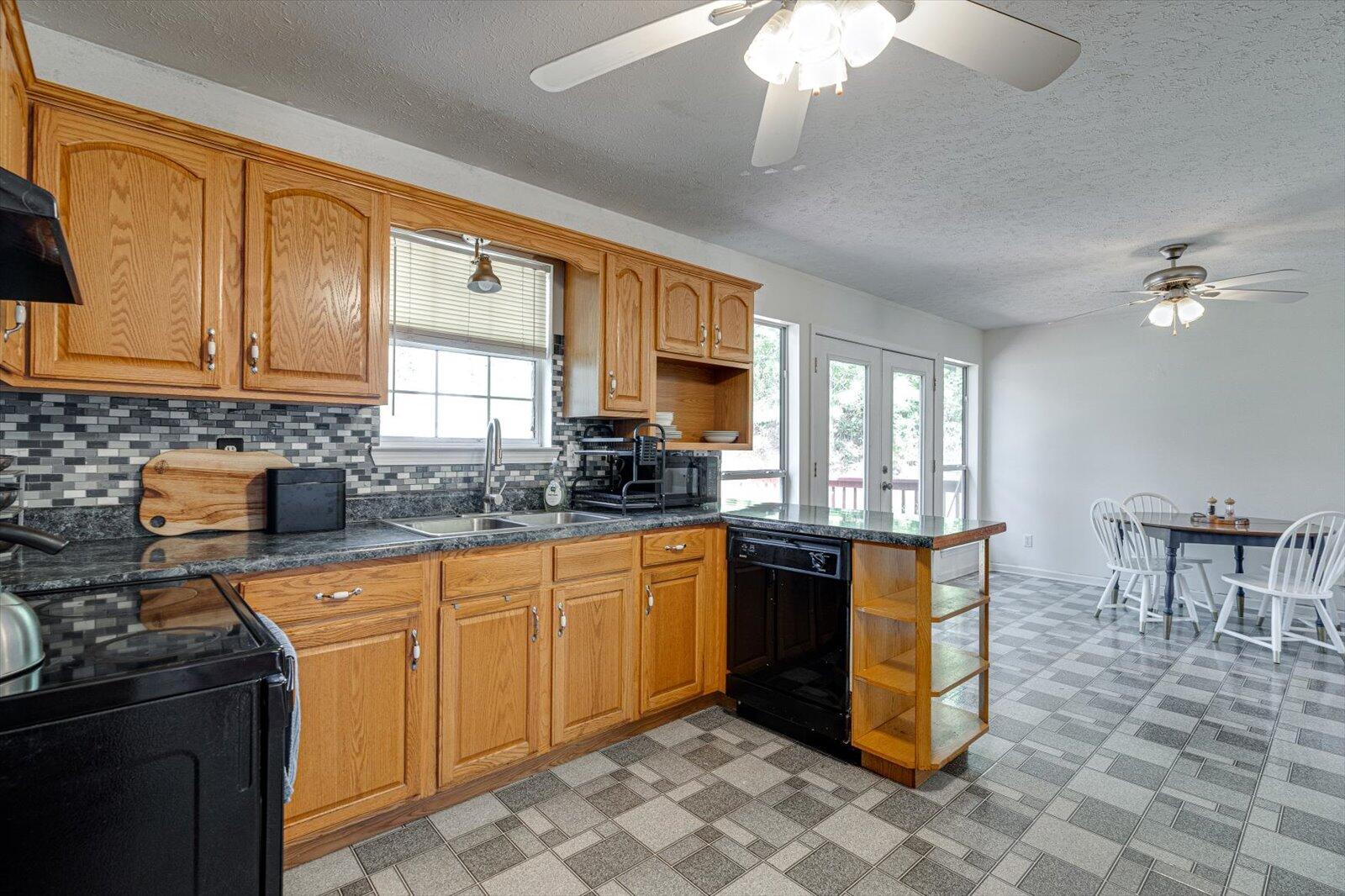 6701 Barclay Lane