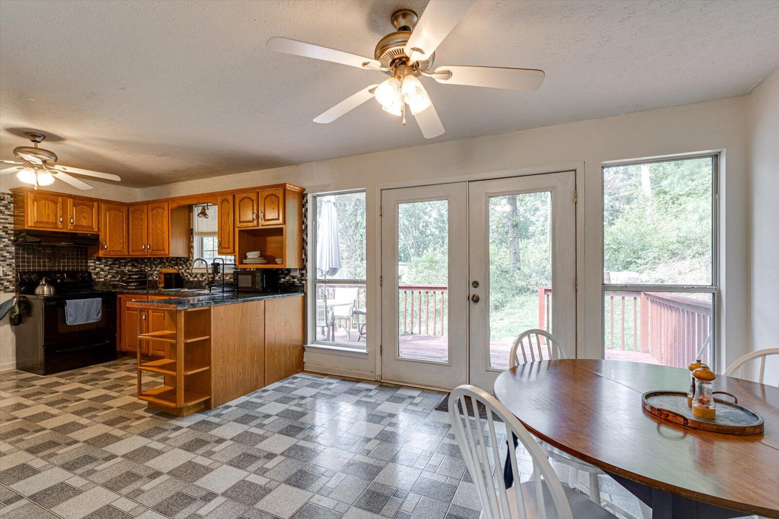 6701 Barclay Lane