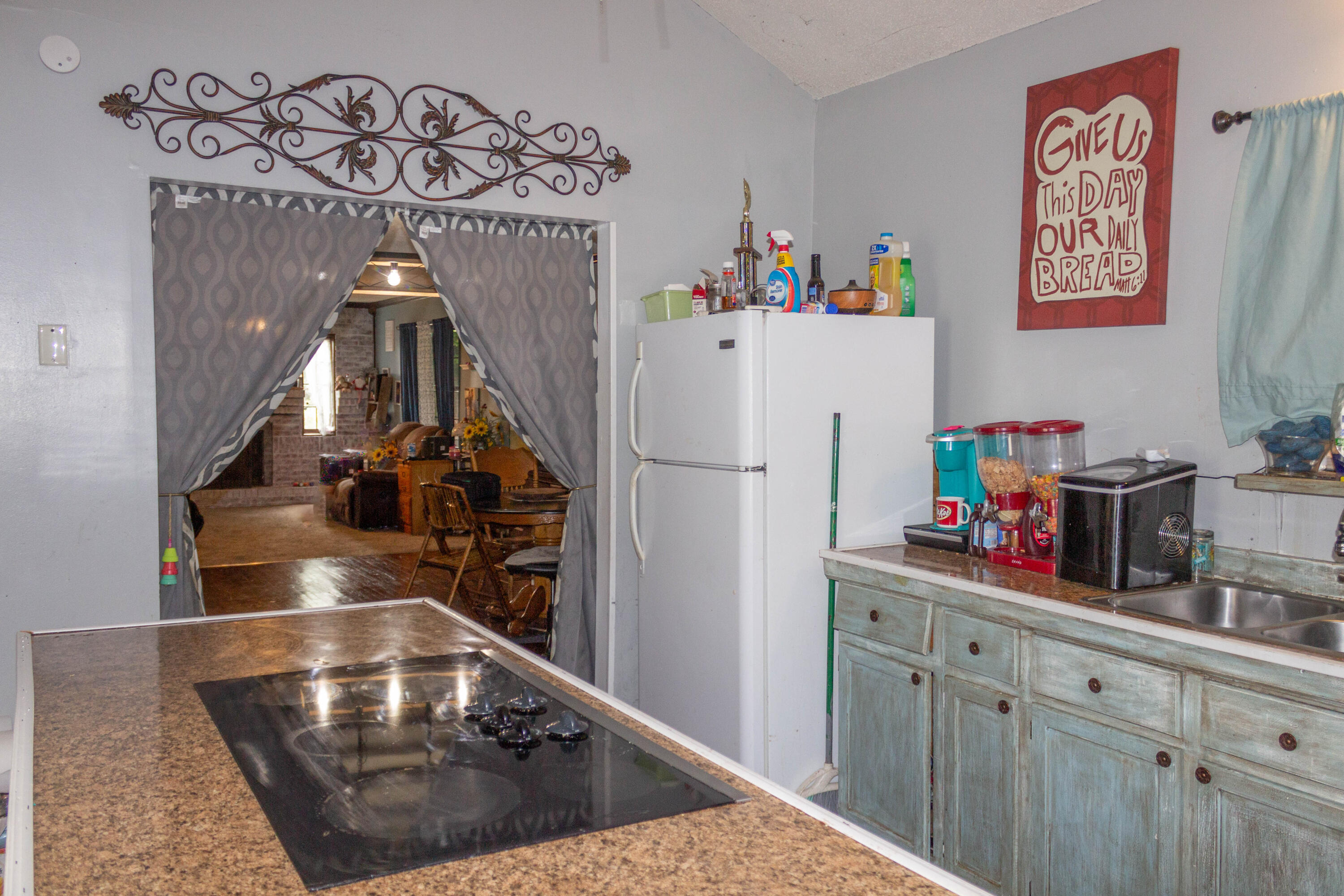 711 N Ridge Estates