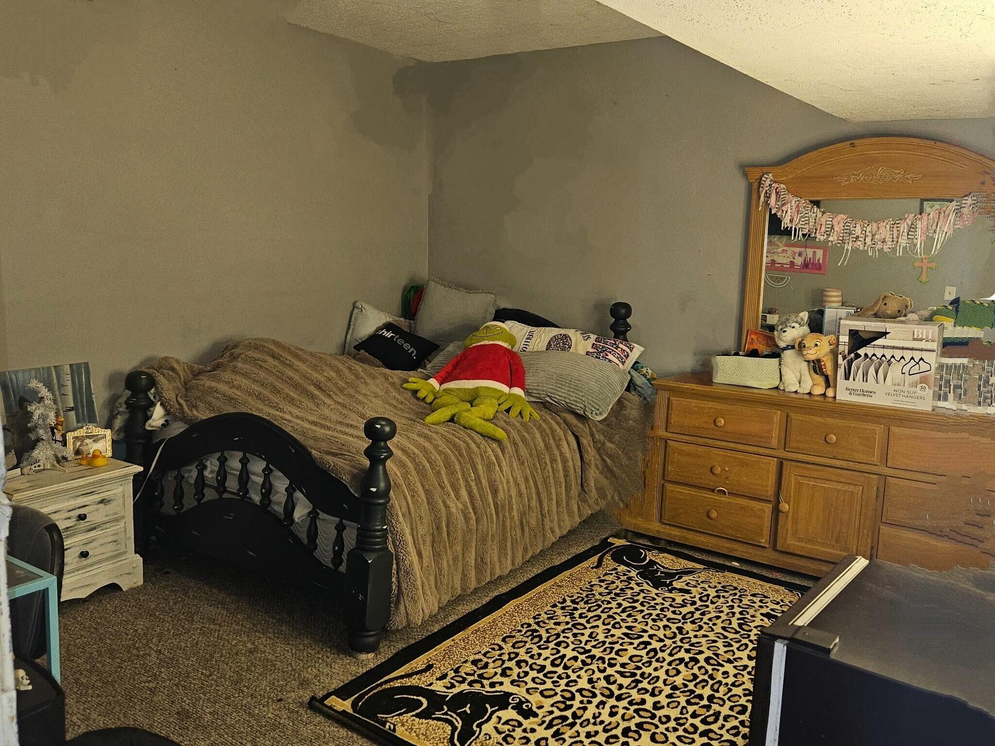 711 N Ridge Estates
