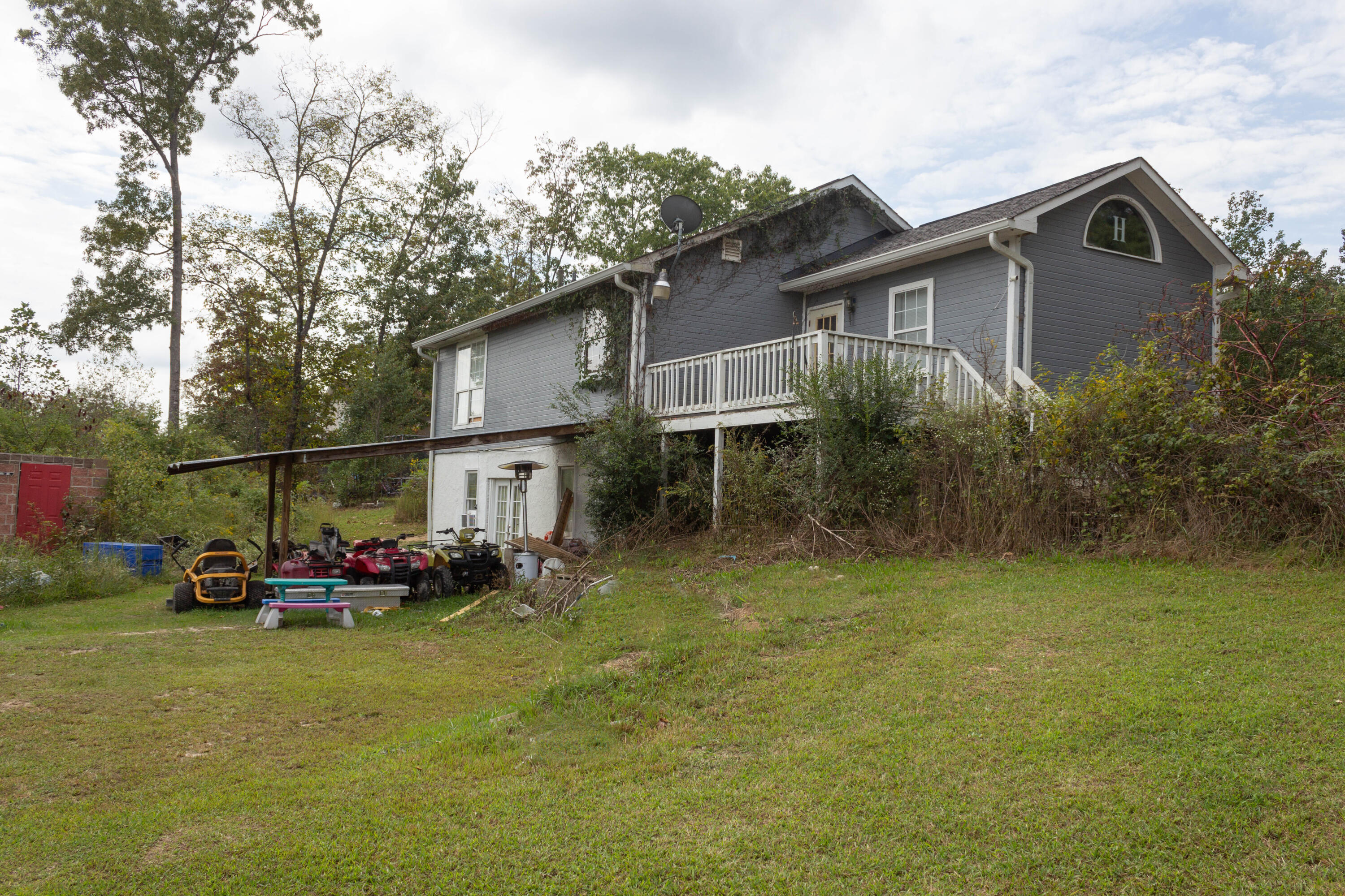 711 N Ridge Estates