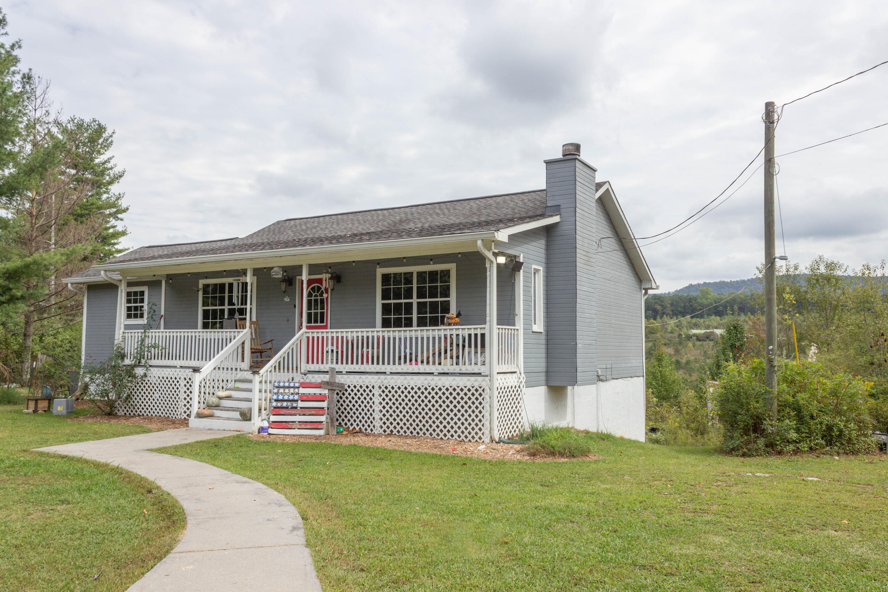 711 N Ridge Estates