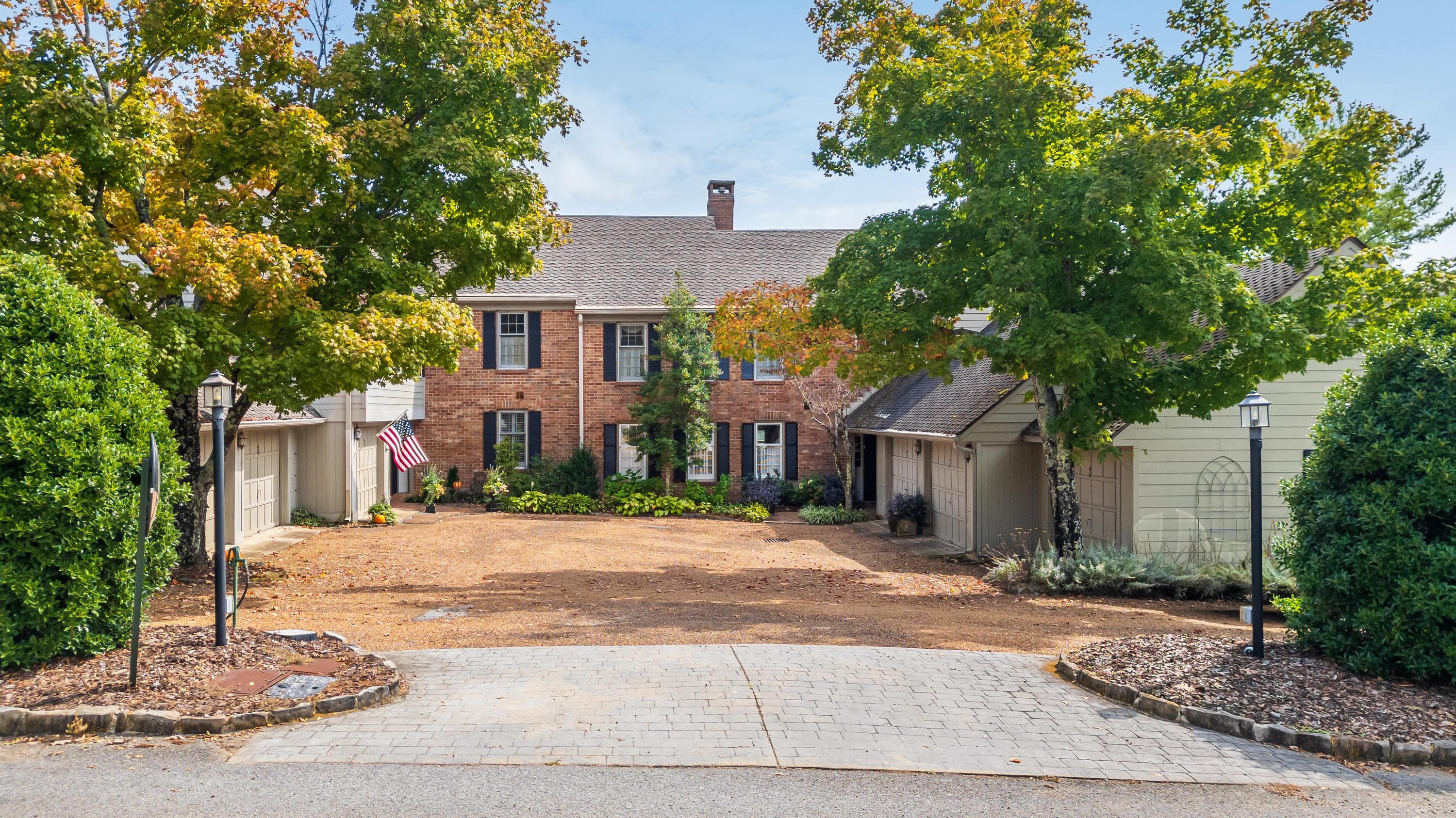100 Scenic Highway, 48