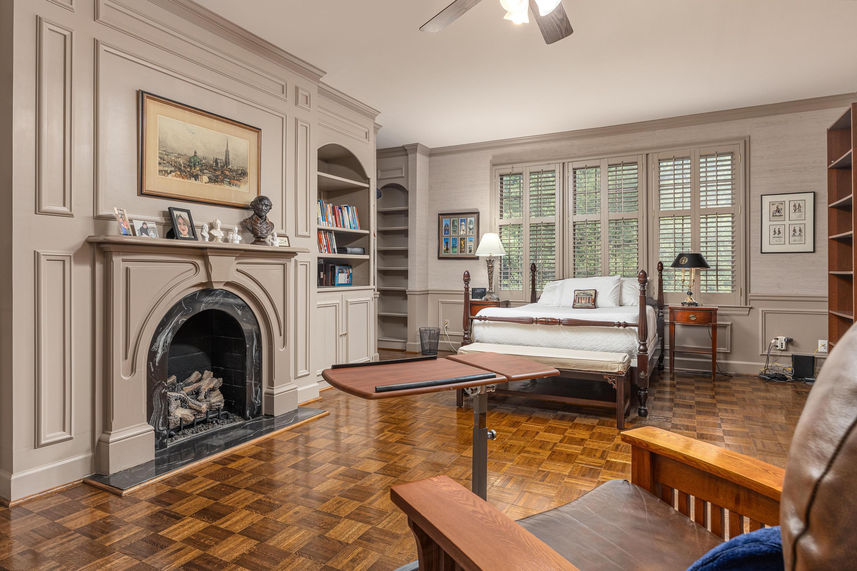 100 Scenic Highway, 48