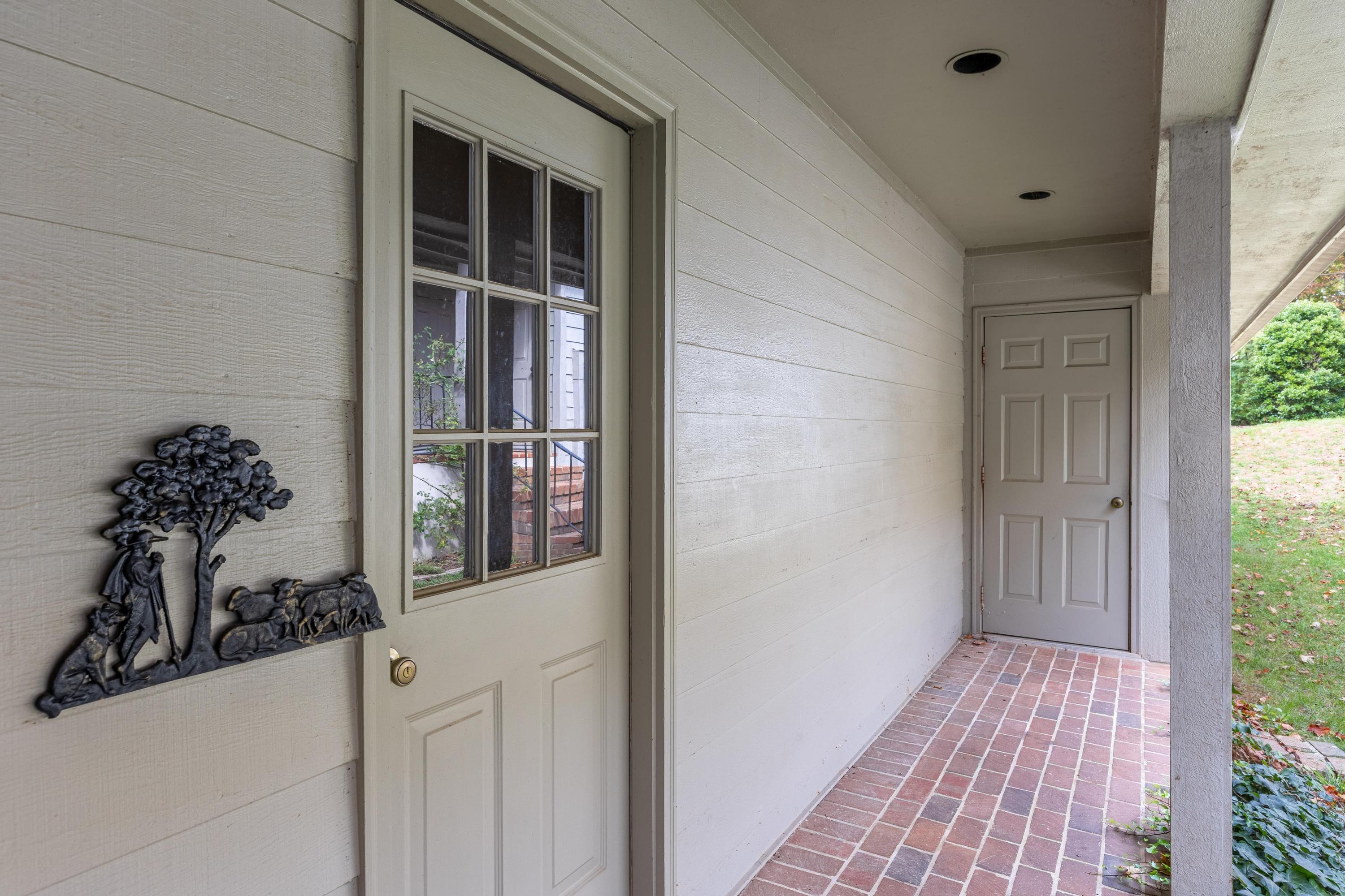 100 Scenic Highway, 48