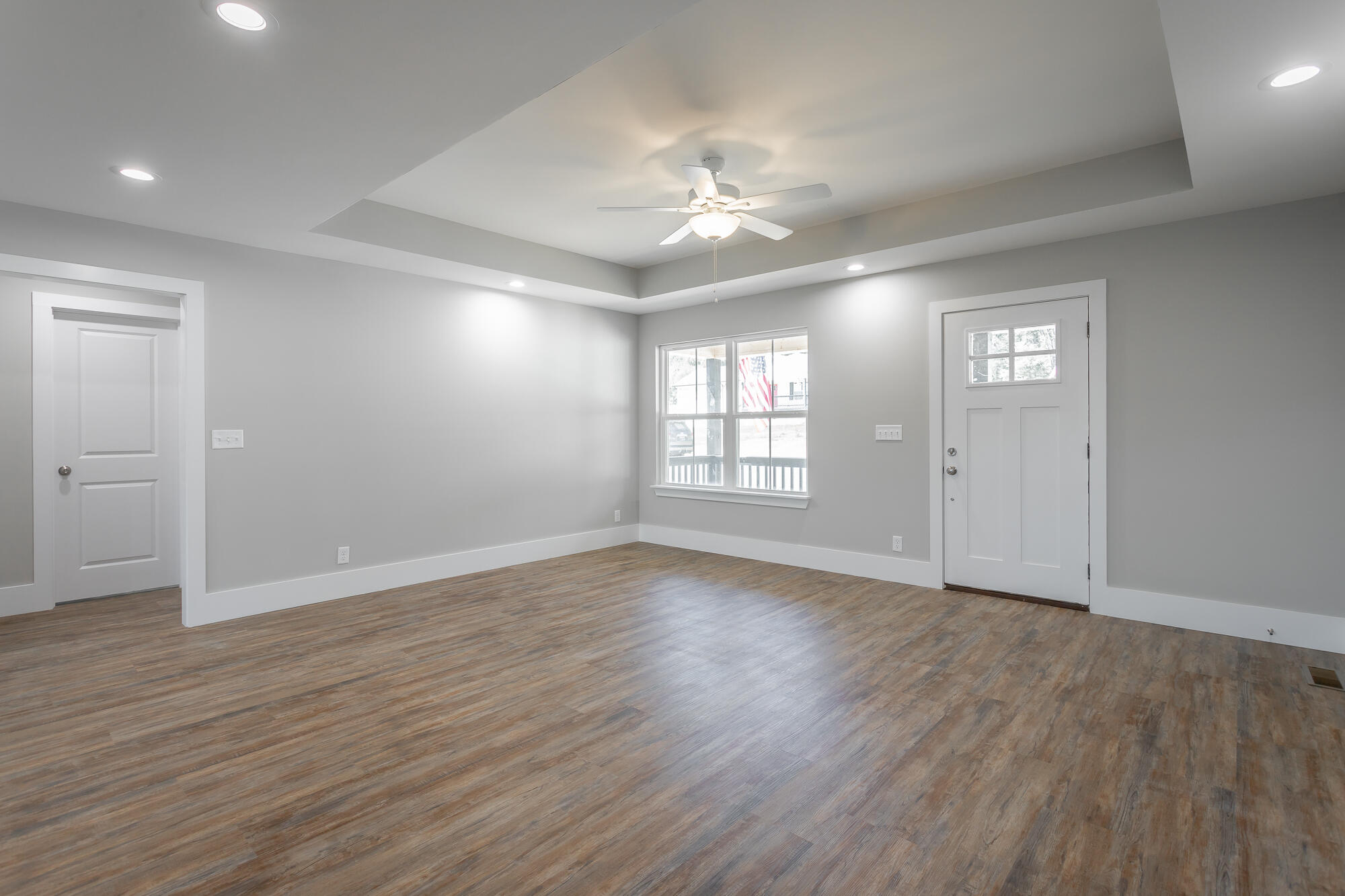 15 Lightning Lane