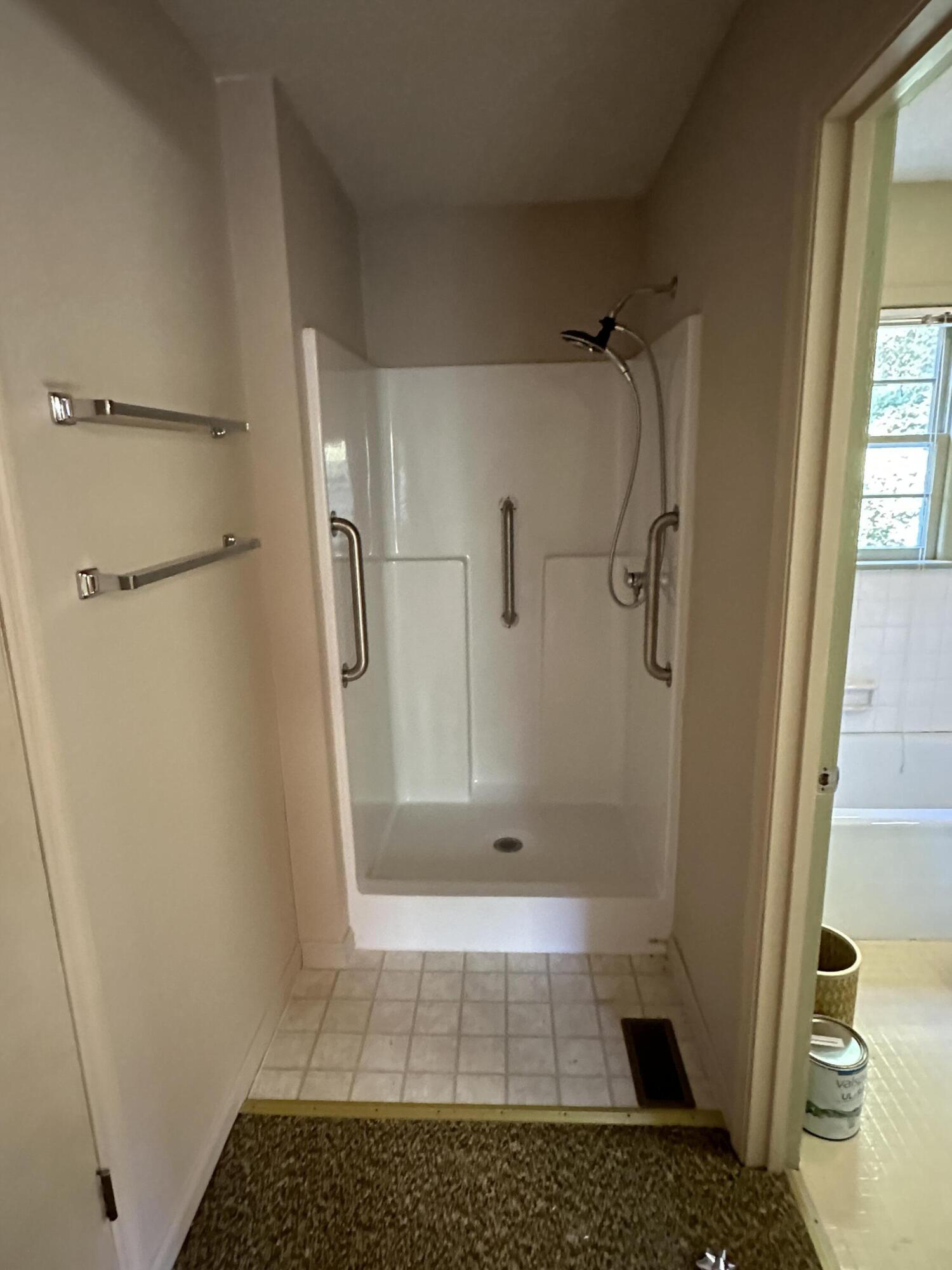 2027 Hickory Drive NW