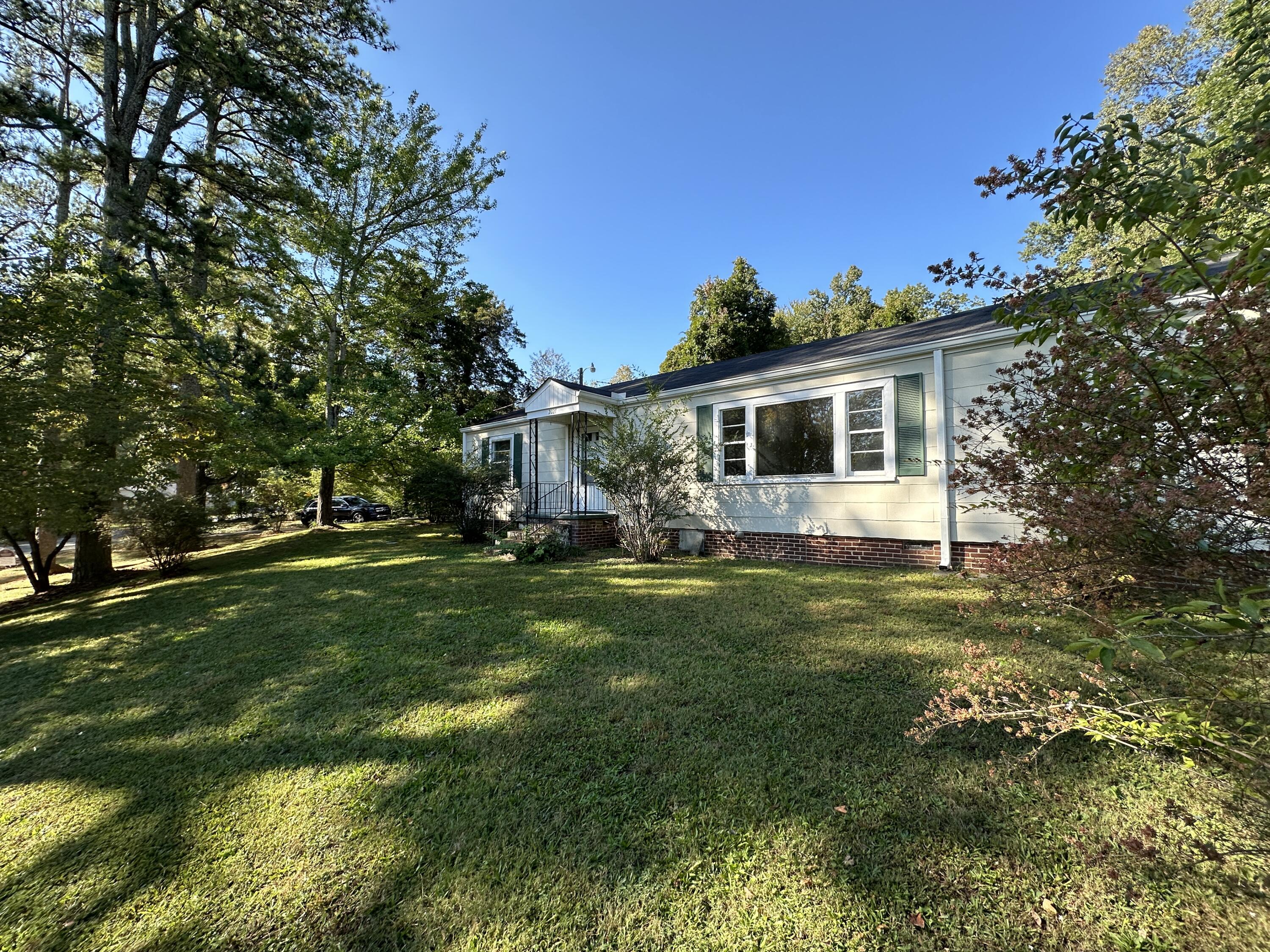 2027 Hickory Drive NW