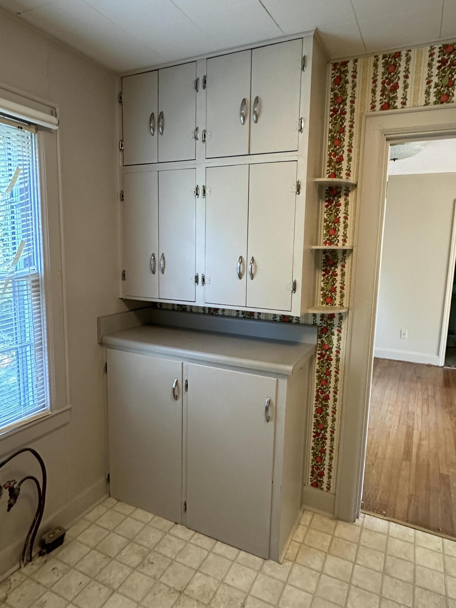 2027 Hickory Drive NW