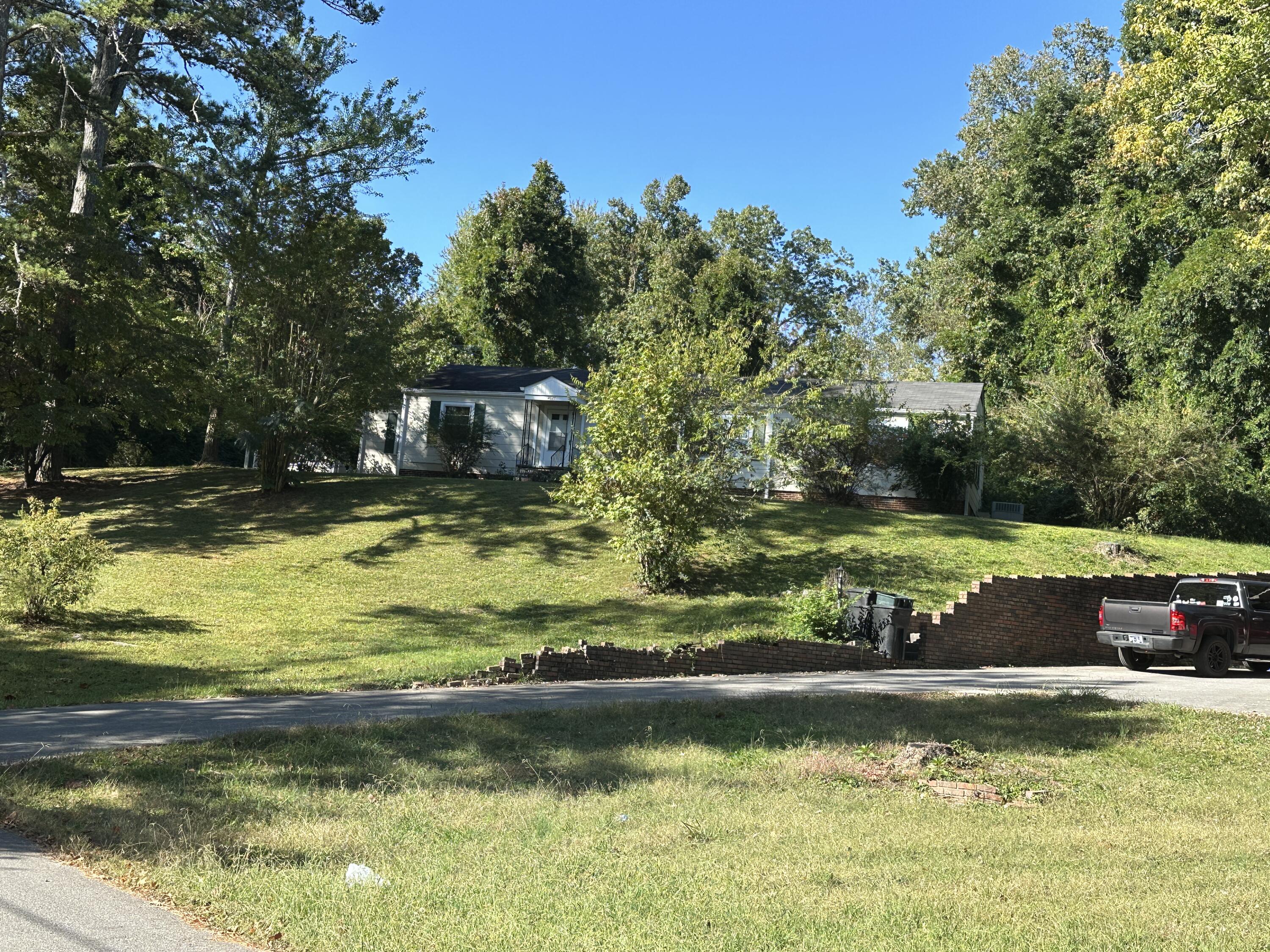 2027 Hickory Drive NW