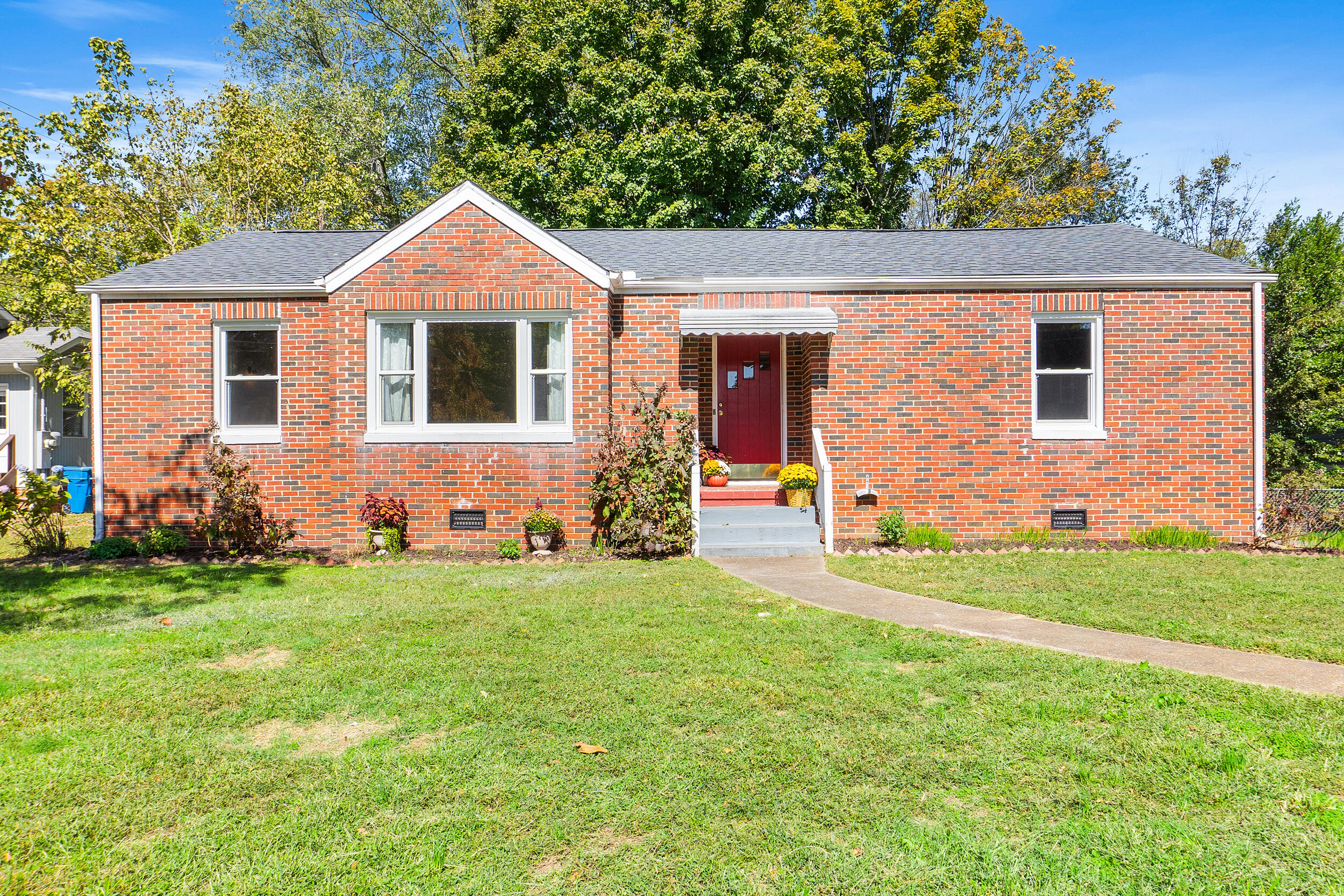 113 Pinehurst Avenue