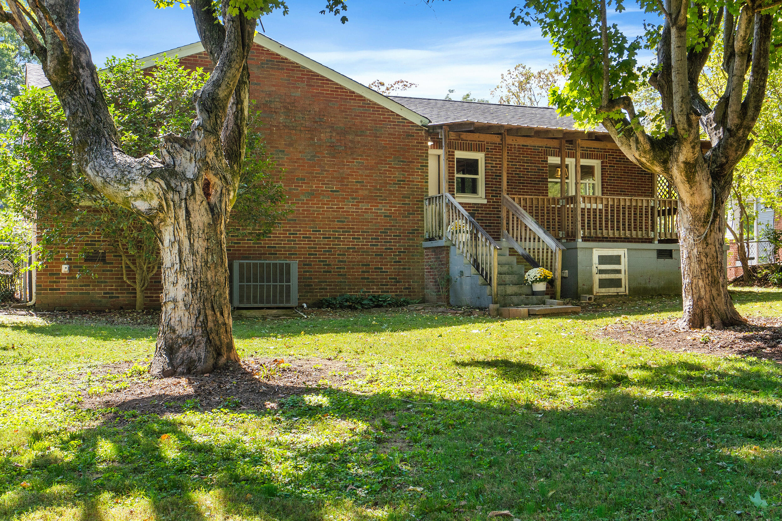 113 Pinehurst Avenue