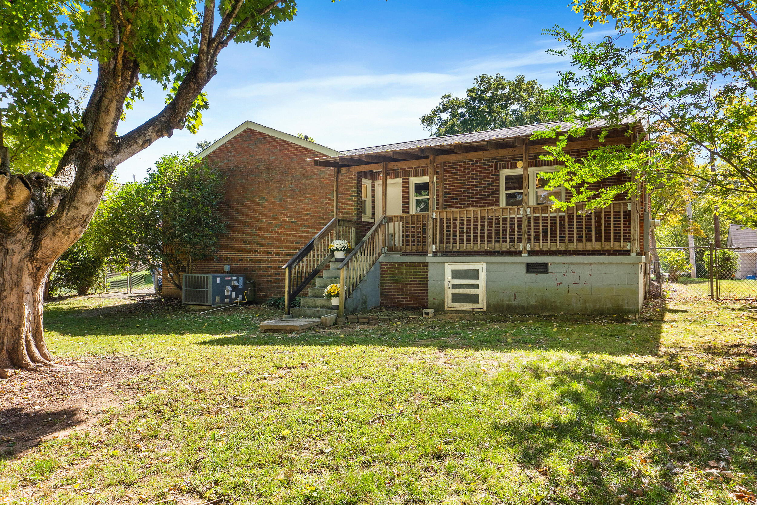 113 Pinehurst Avenue