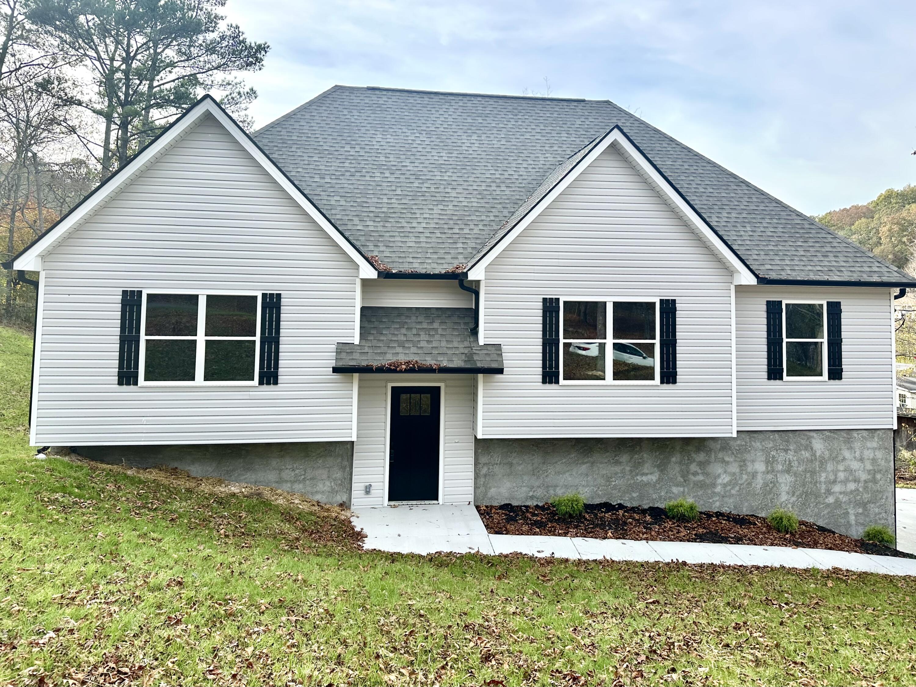 221 Lance Dr