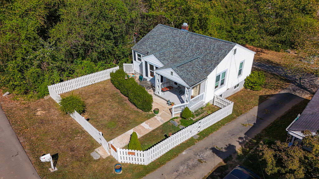 2524 Woodfin Avenue