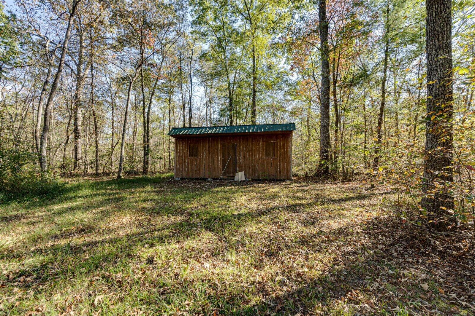 607 Holly Dr