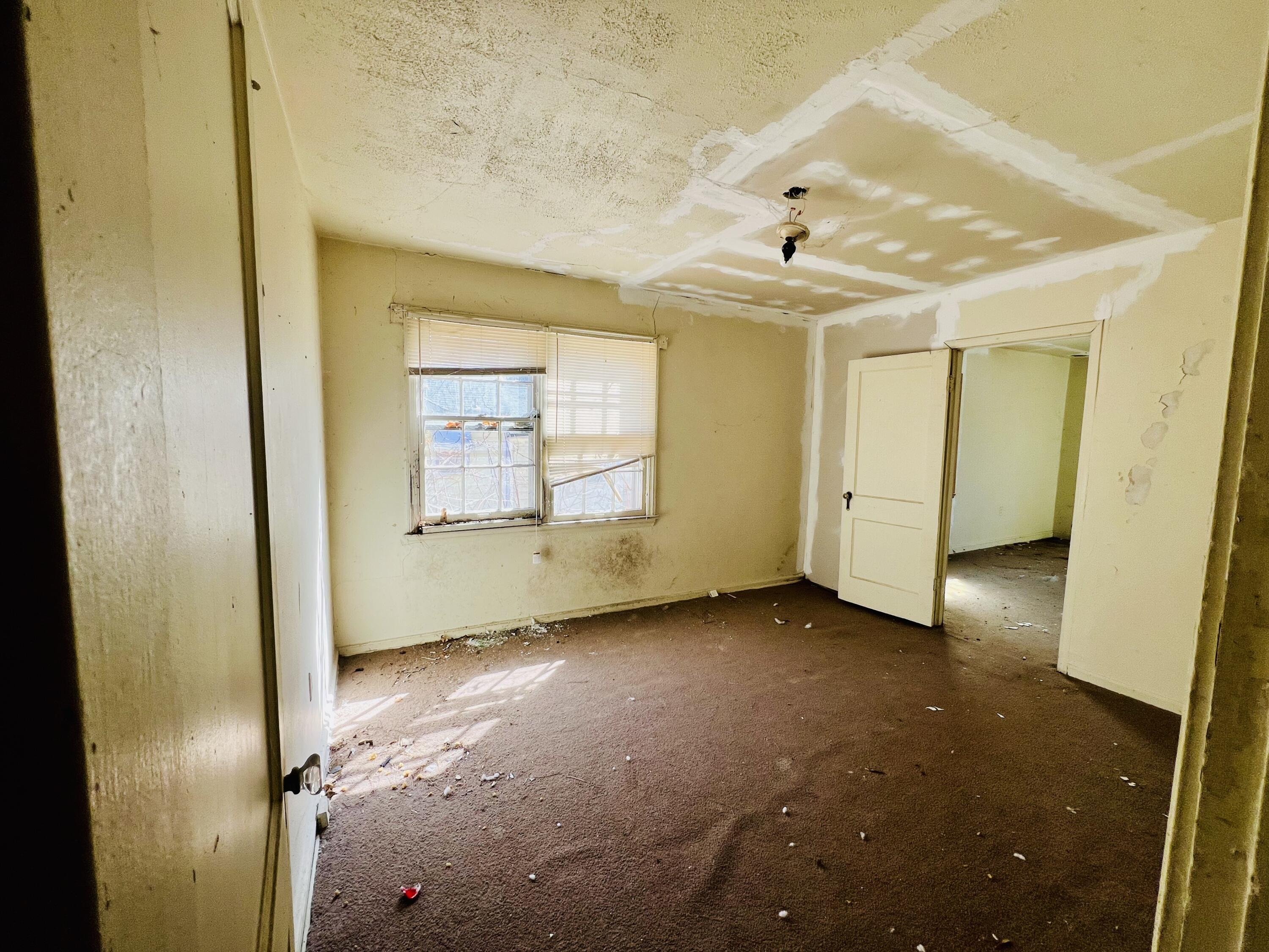 35 Agnes Avenue
