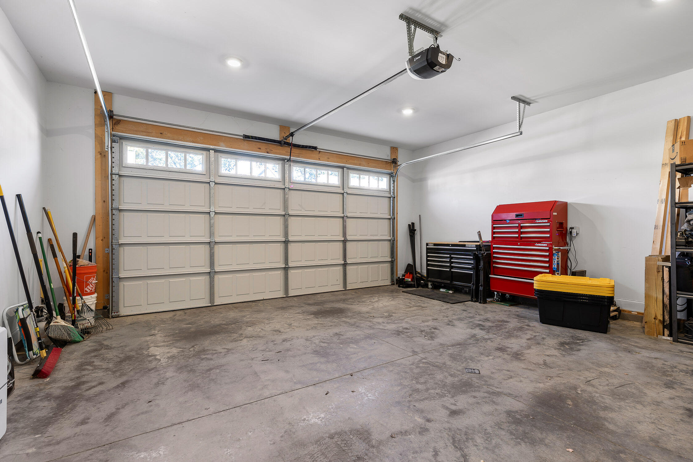 1806 Oakvale Drive