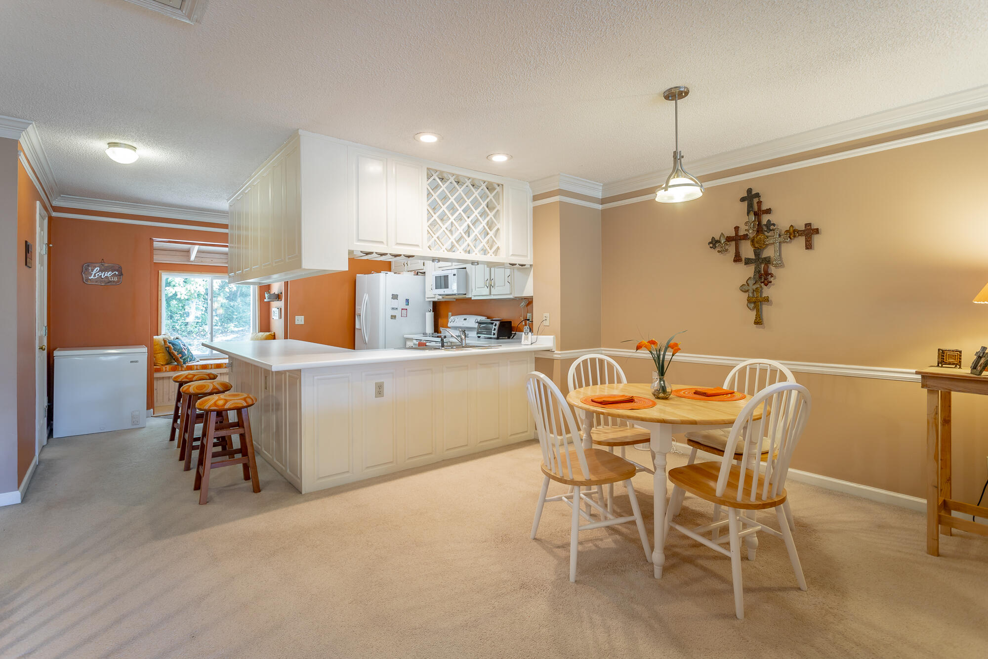 647 Westview Road