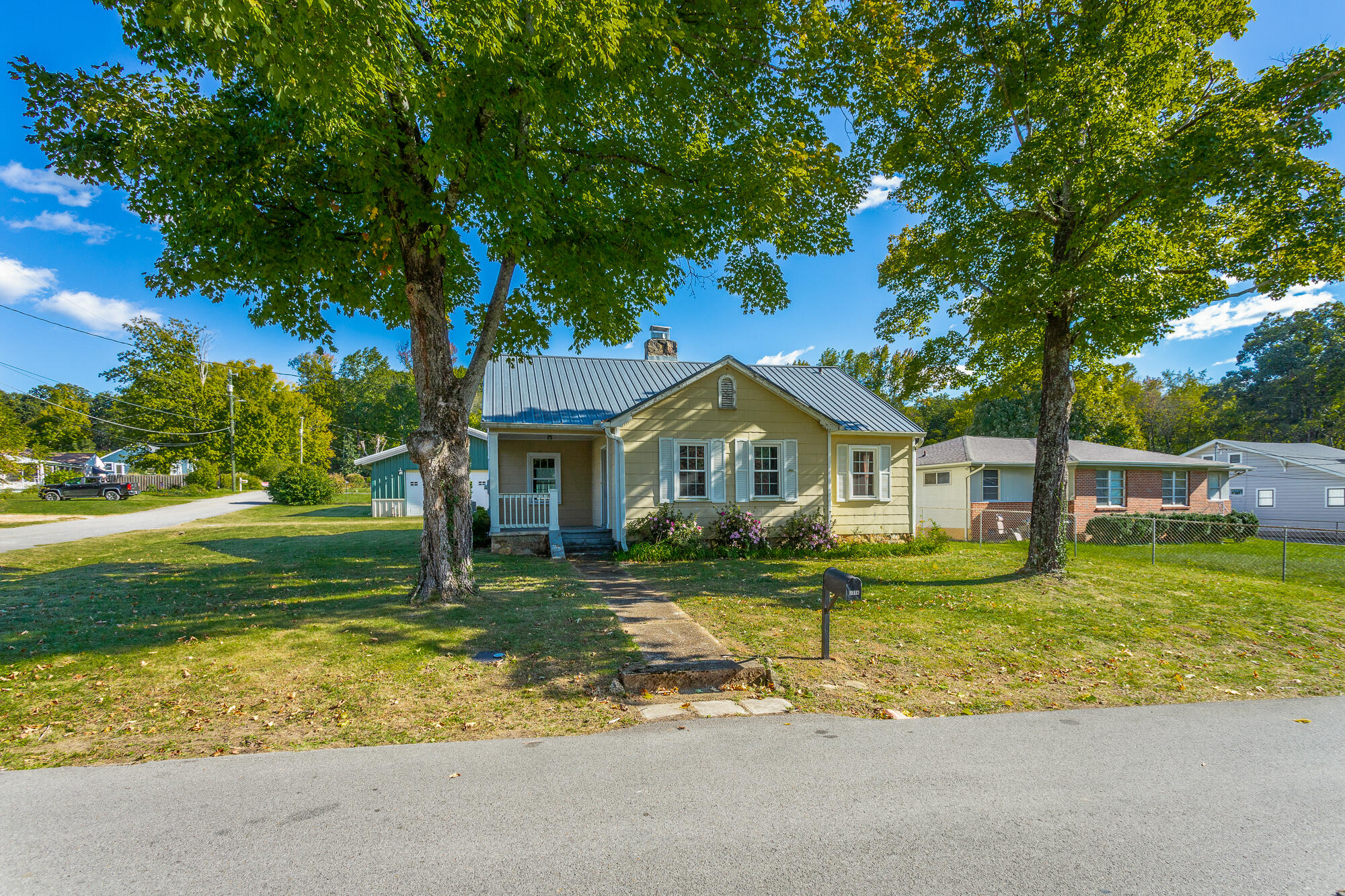 3314 Redding Road