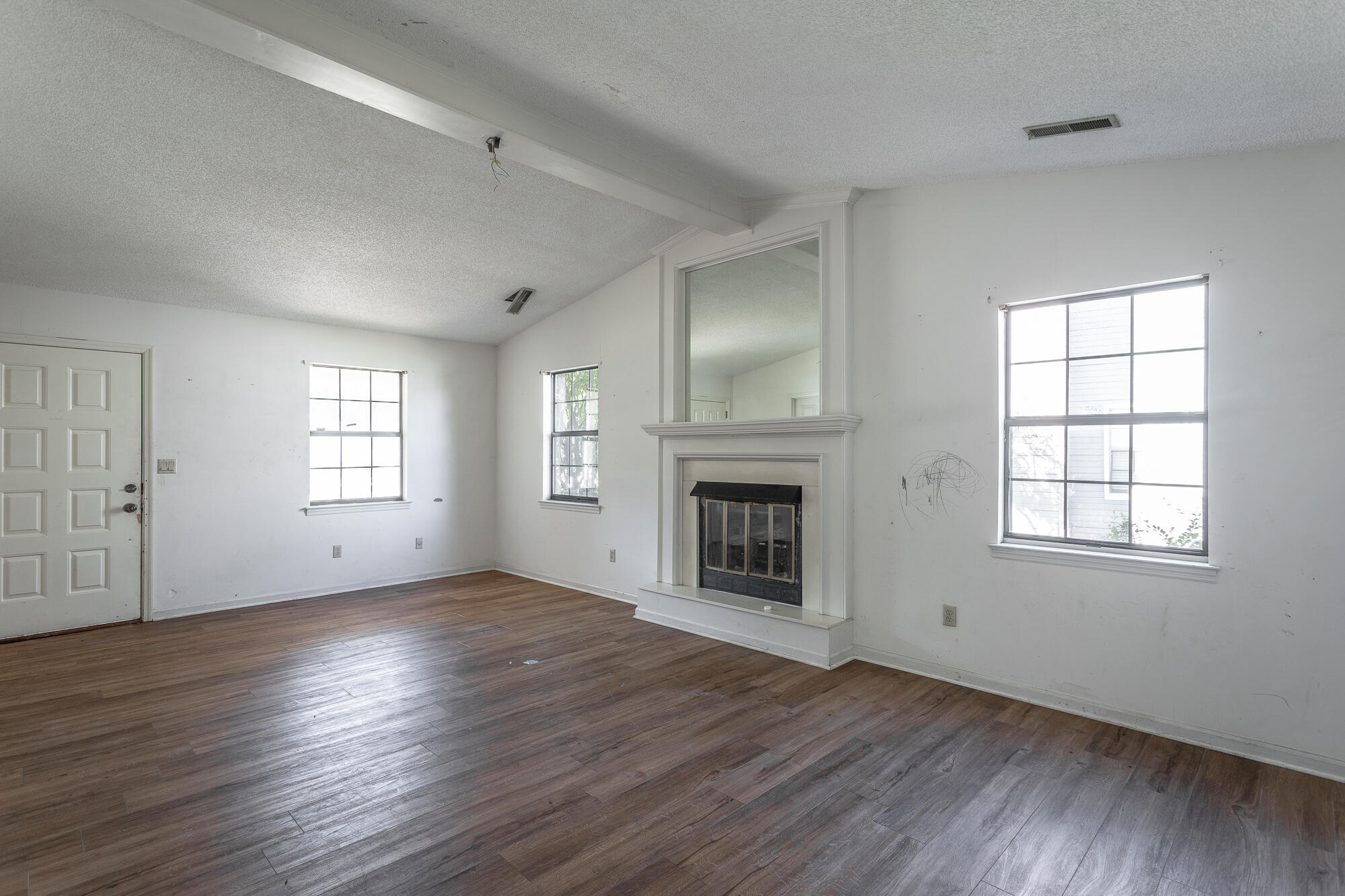 6761 Hickory Creek Road