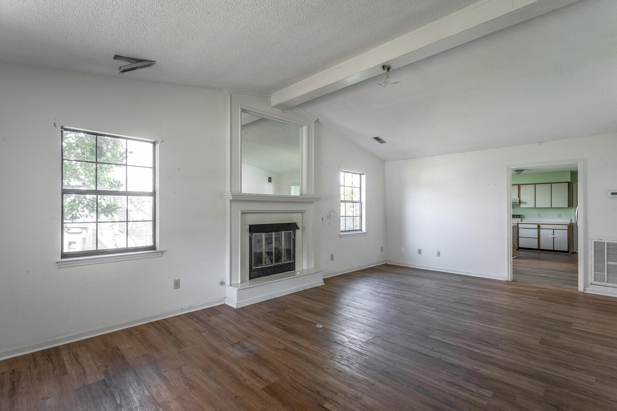 6761 Hickory Creek Road