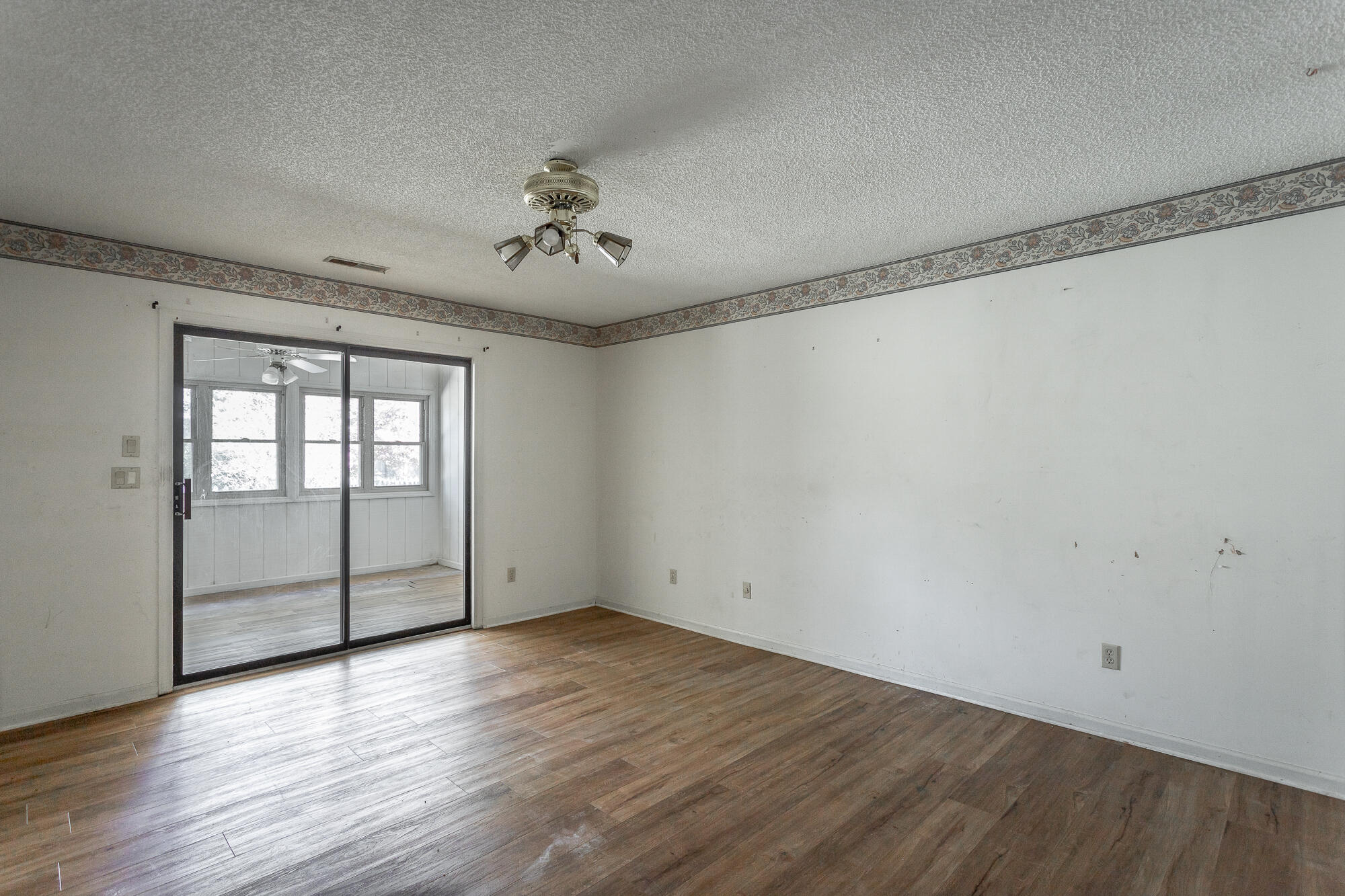 6761 Hickory Creek Road