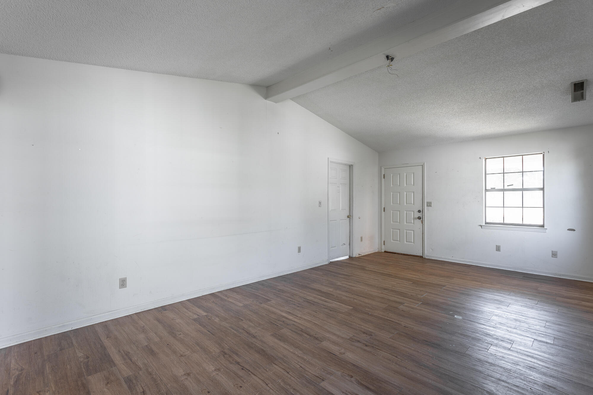 6761 Hickory Creek Road