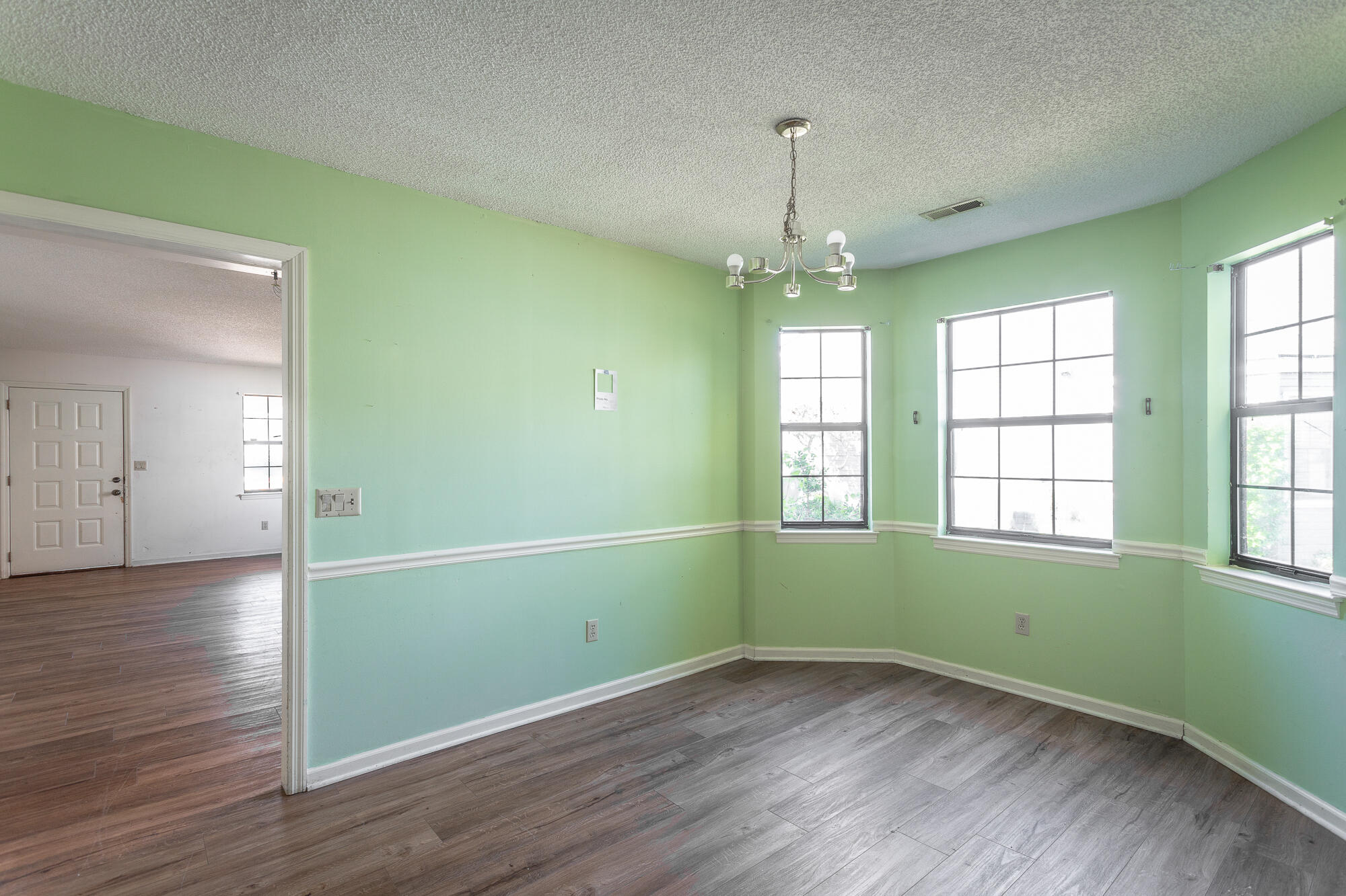 6761 Hickory Creek Road