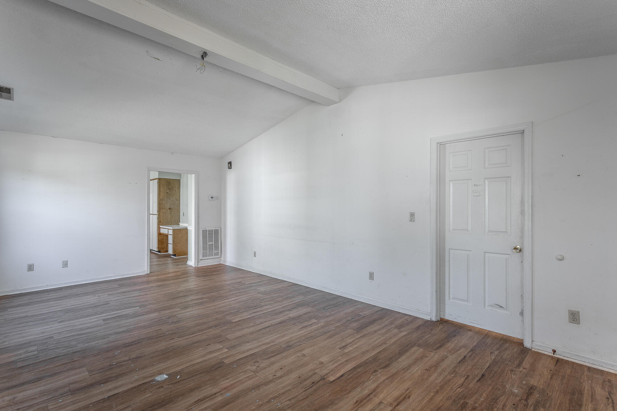 6761 Hickory Creek Road