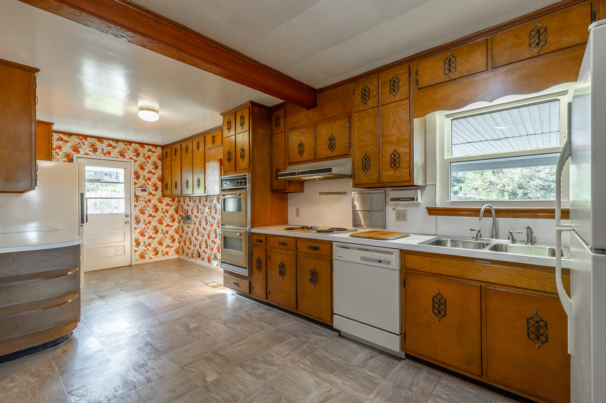 4002 Woodmont Drive