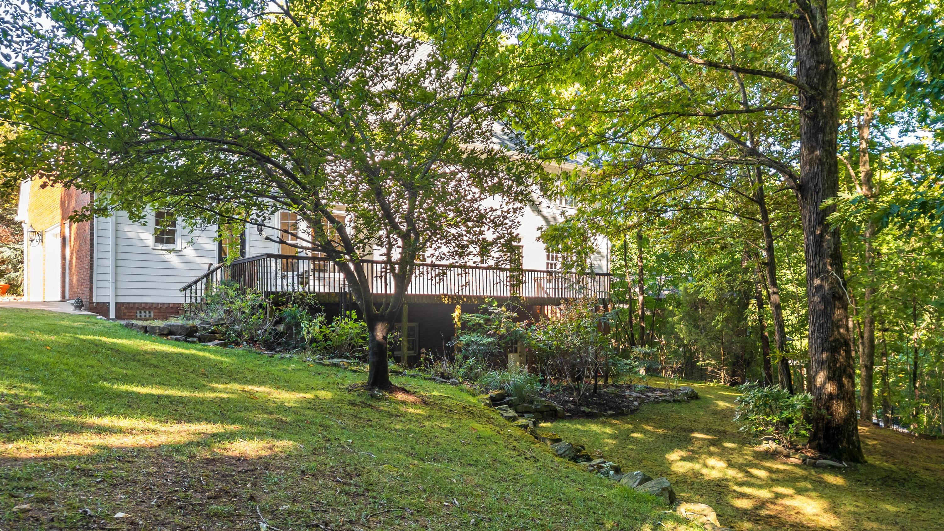 2015 Riverwood Drive