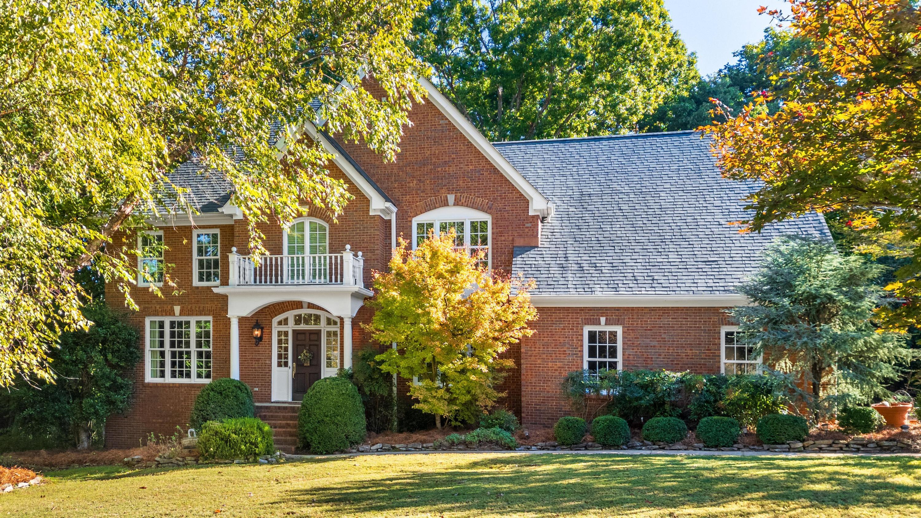 2015 Riverwood Drive