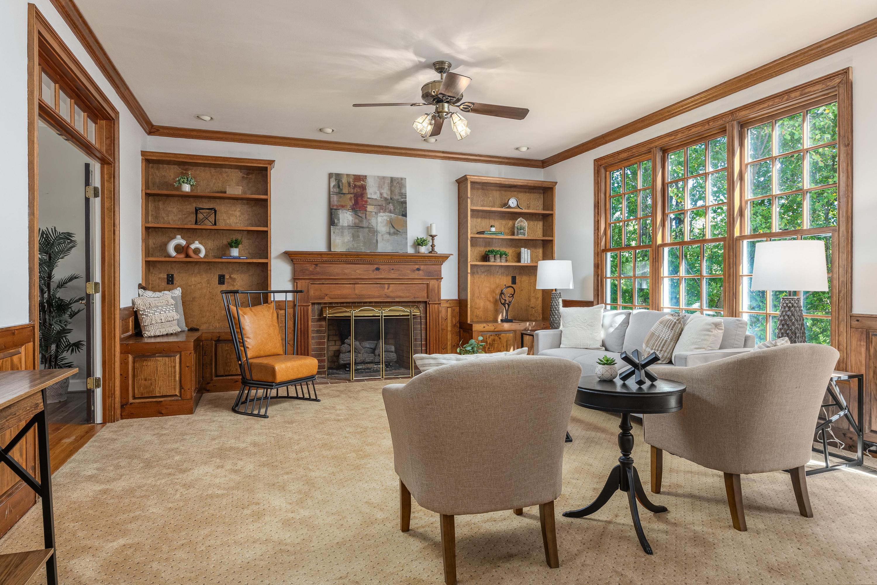 2015 Riverwood Drive