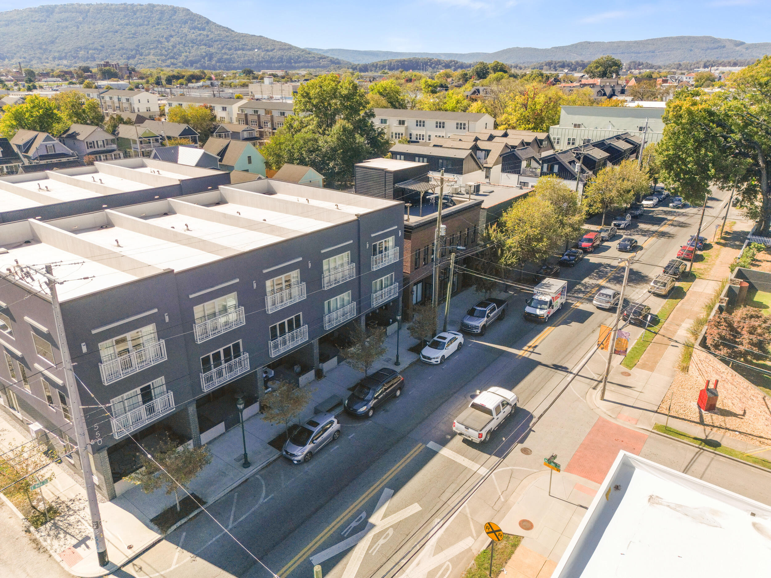 550 E Main Street, 106