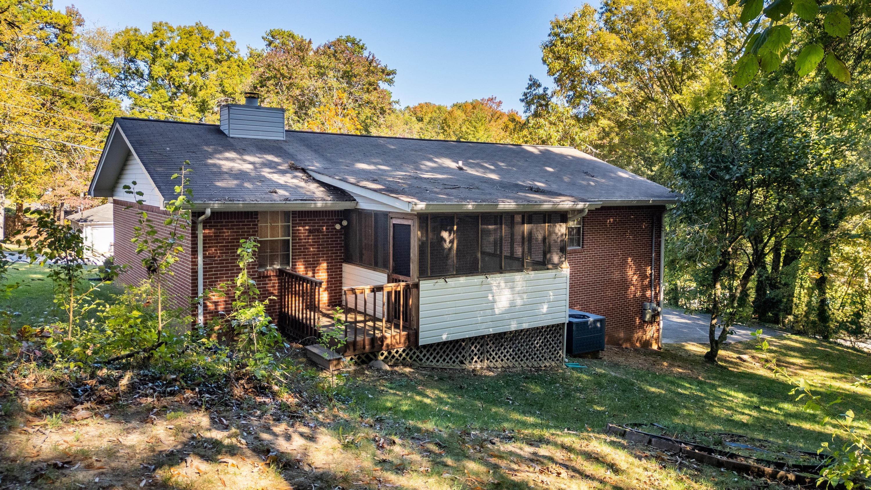 2124 Port Royal Drive