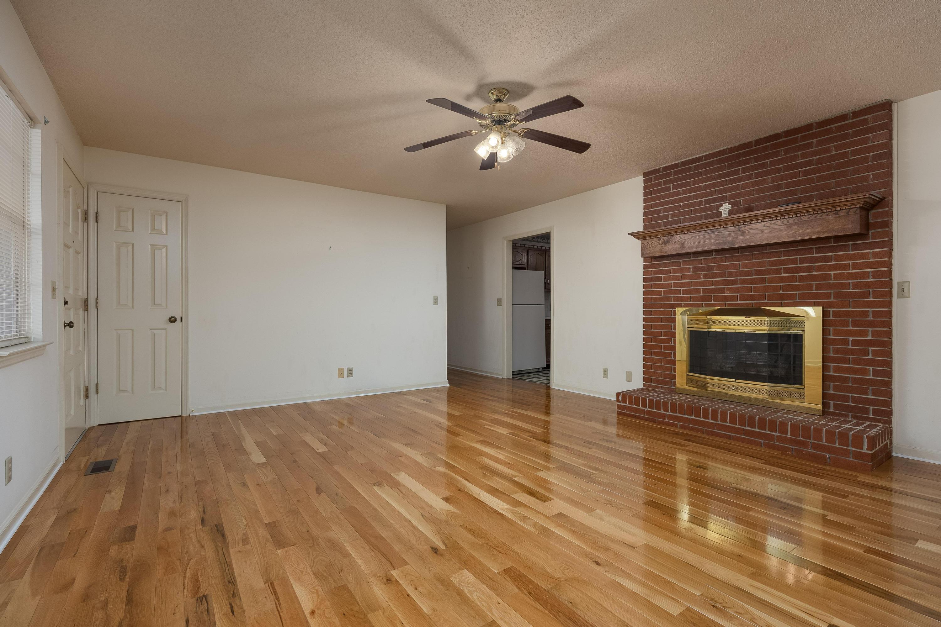 2124 Port Royal Drive