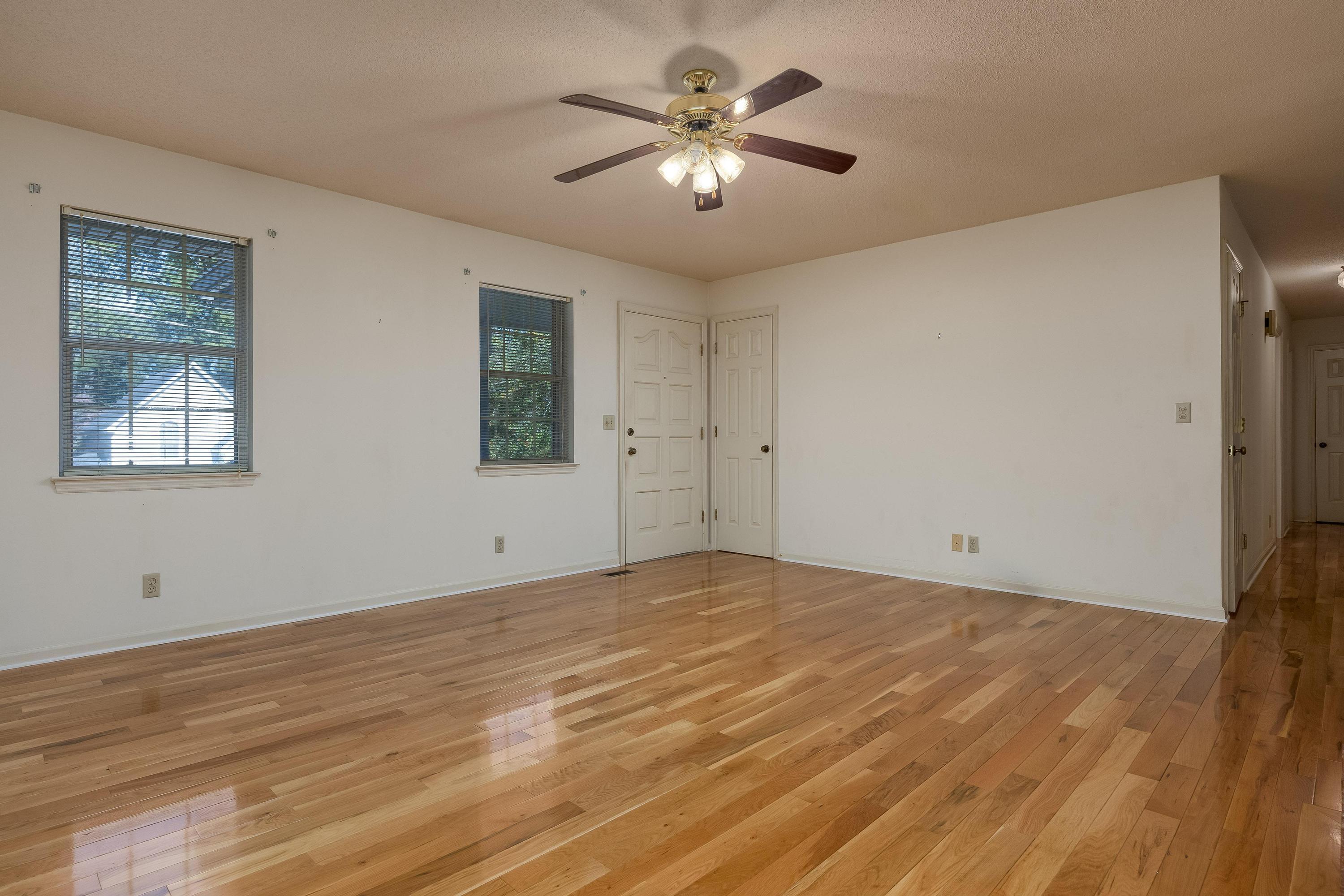 2124 Port Royal Drive