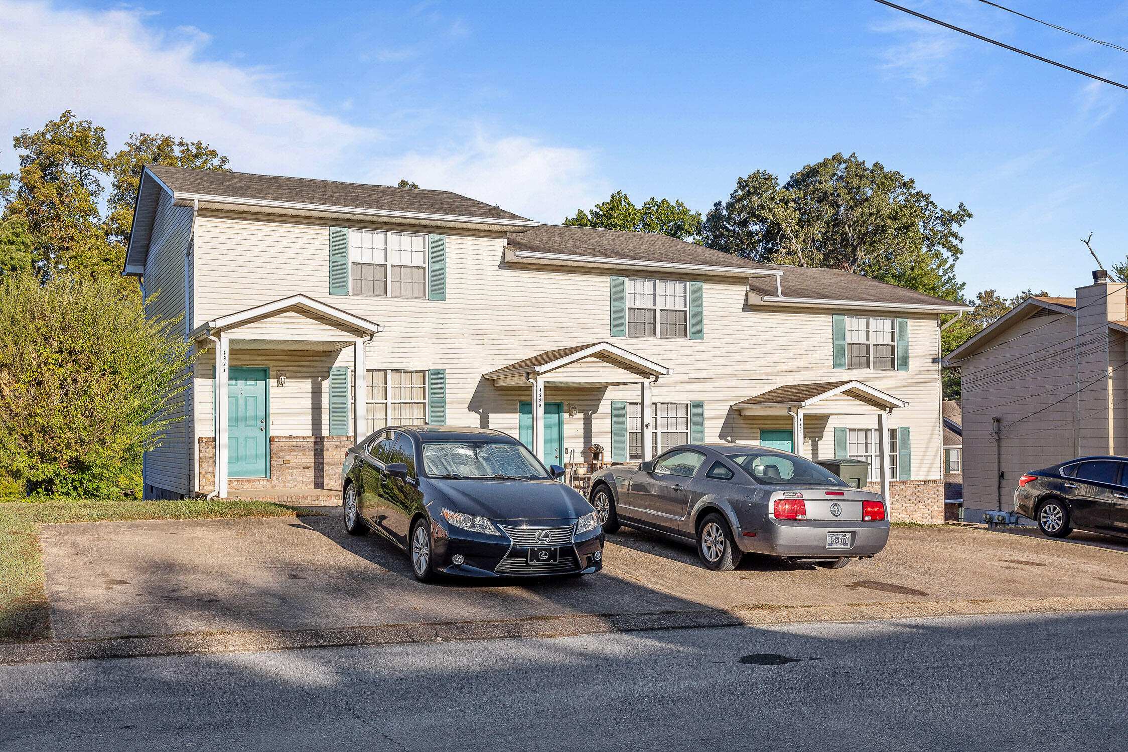 4927 Brighton Lane