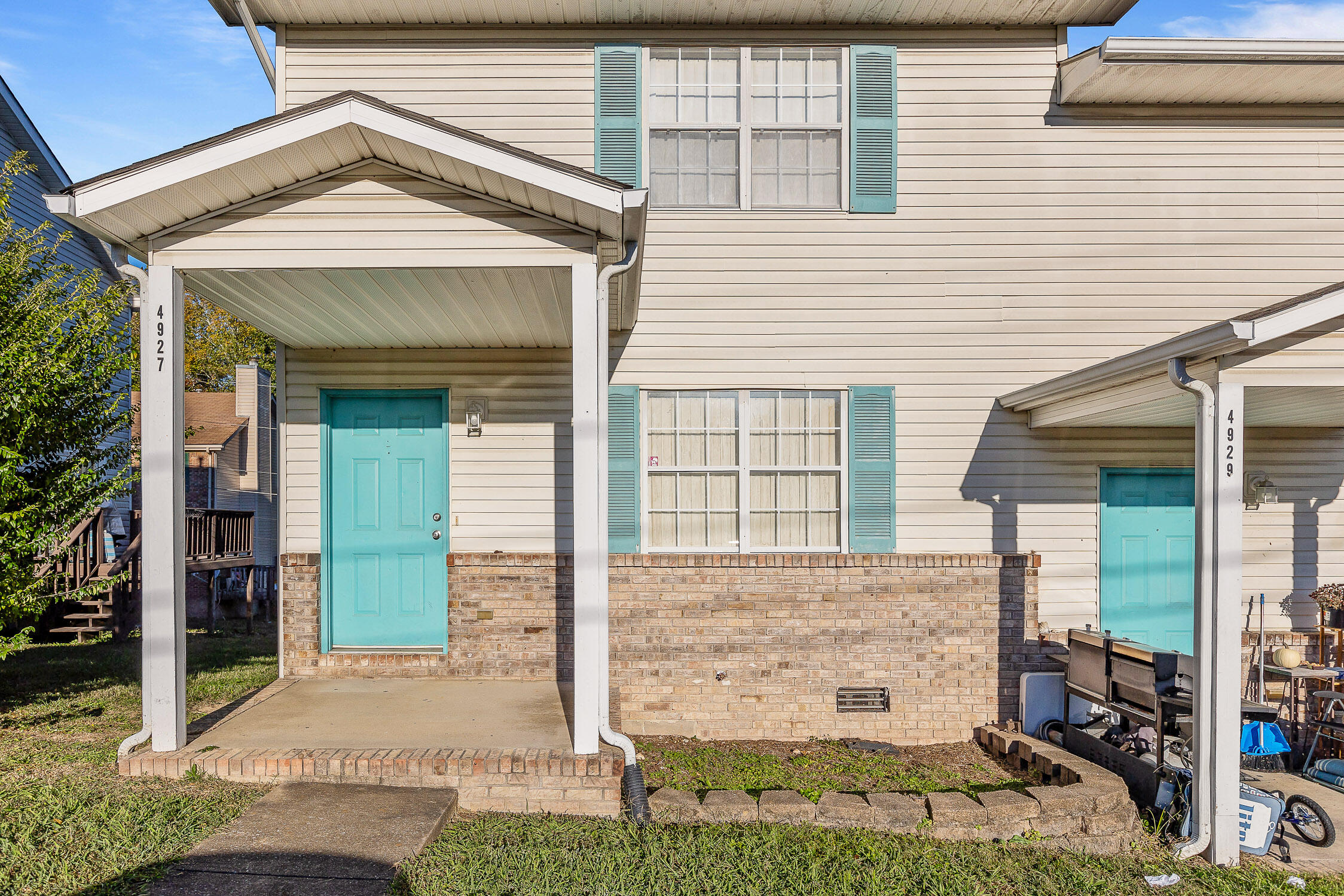 4927 Brighton Lane