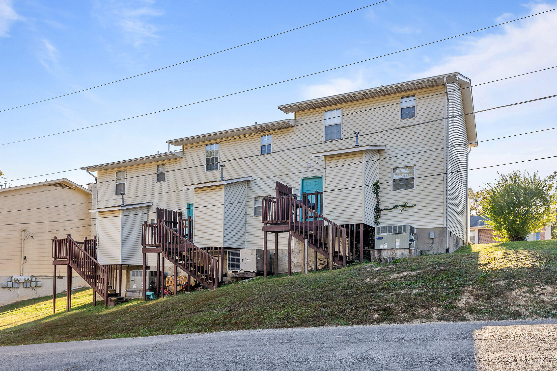 4927 Brighton Lane