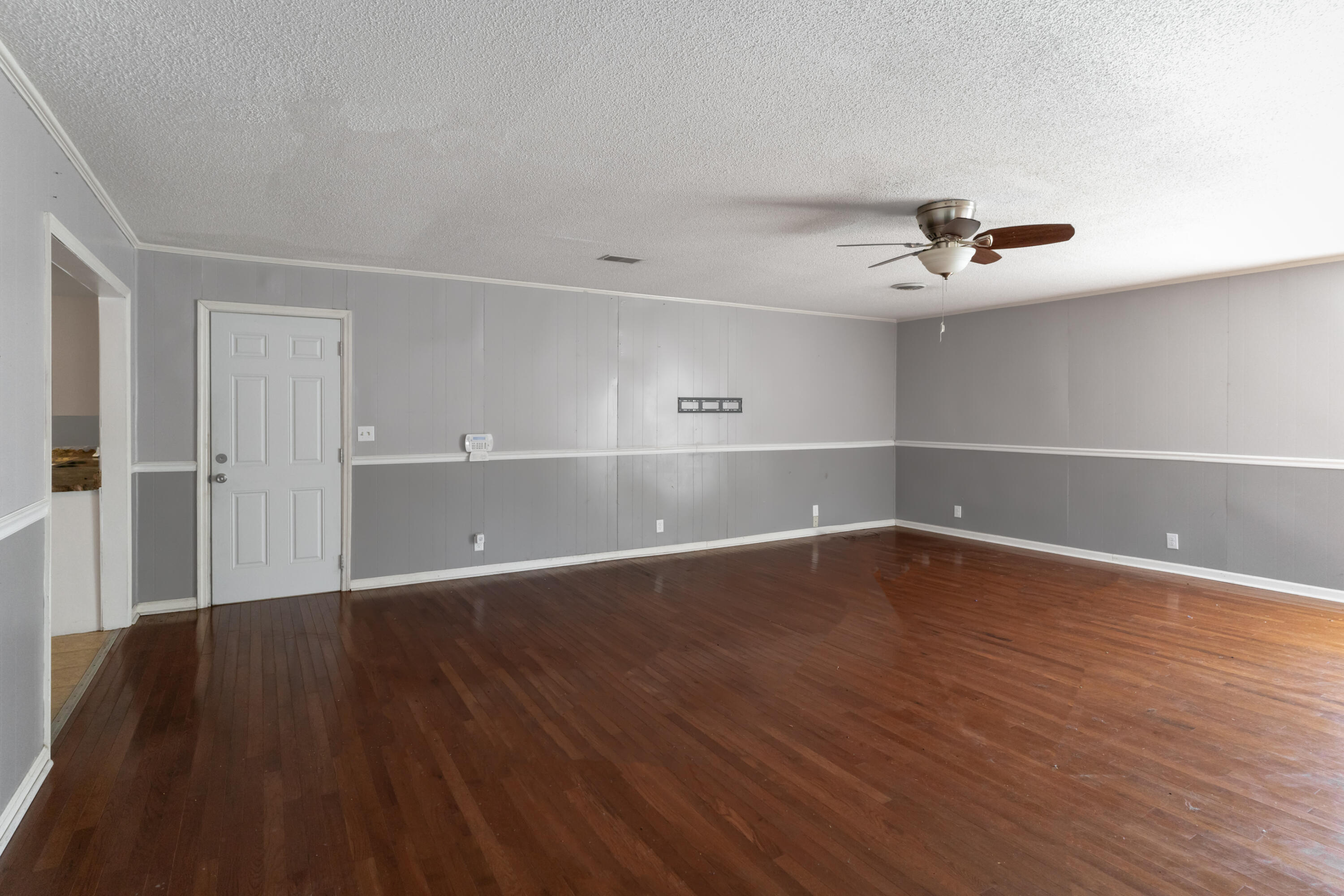 1312 Ridgefield Circle